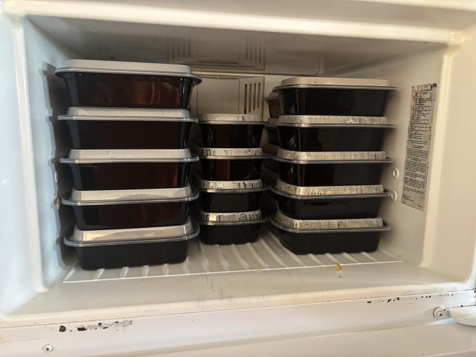 Kitch'nMore 38oz Meal Prep Containers, Extra Large & Thick Food Storage Containers with Lids, Reusable Plastic, Disposable Bento Box, Stackable, Microwave/Freezer/Dishwasher Safe, BPA Free (30Pack) customer photo 1