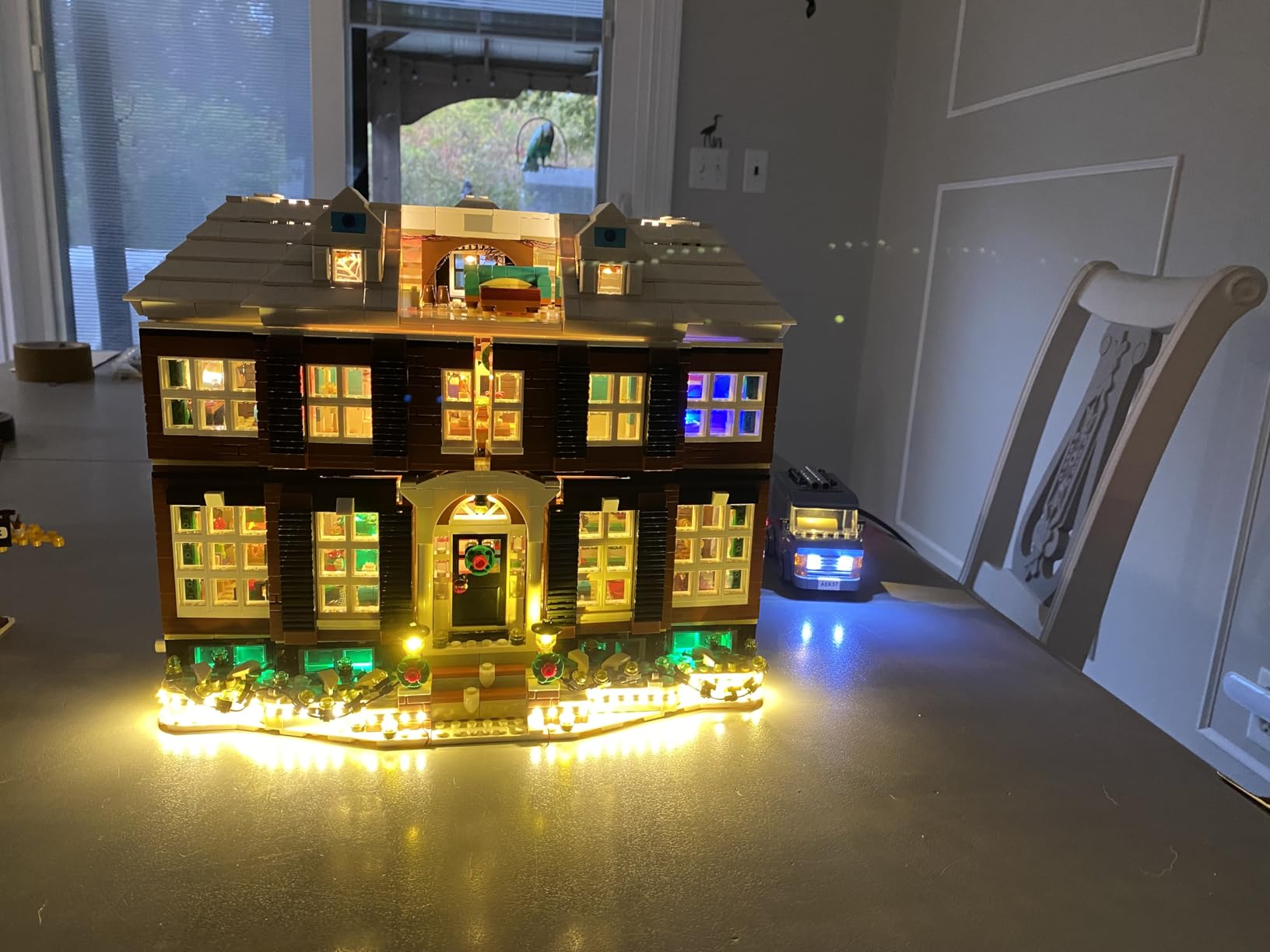 Ideas Home Alone McCallisters' House Building Set for Adults - Collectible Movie Model Kit for Office or Bookshelf Decor - Gift for Holidays or Birthdays - W/ 5 Minifigures - 21330 customer photo 1