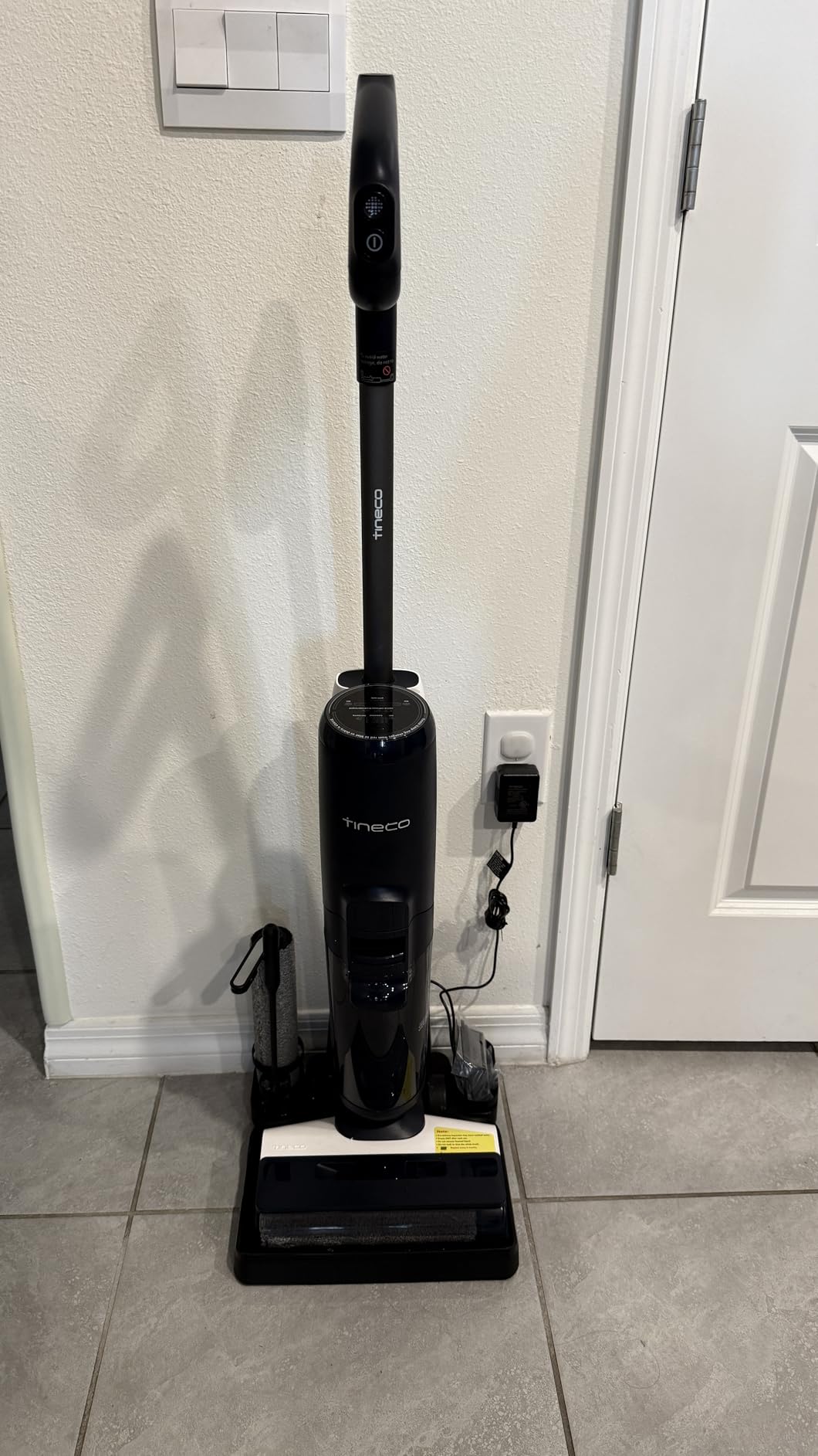 Tineco Floor ONE S5 Smart Cordless Wet Dry Vacuum Cleaner and Mop for Hard Floors, Digital Display, Long Run Time, Great for Sticky Messes and Pet Hair, Space-Saving Design, Blue customer photo 2