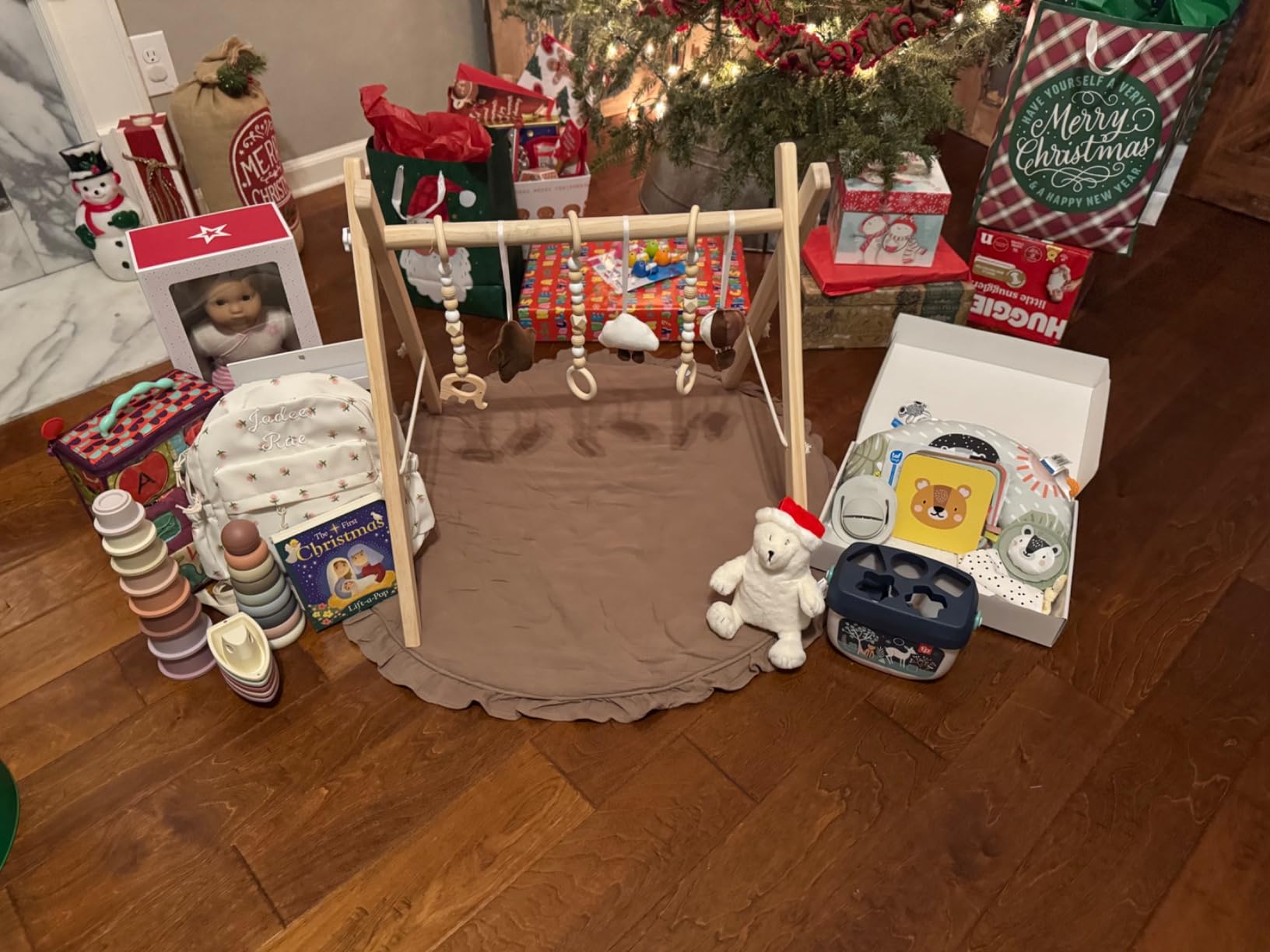 Razee Wooden Baby Play Gym Play Mat, Foldable Baby Gym with 6 Hanging Sensory Toys for Newborn Shower Gift customer photo 2