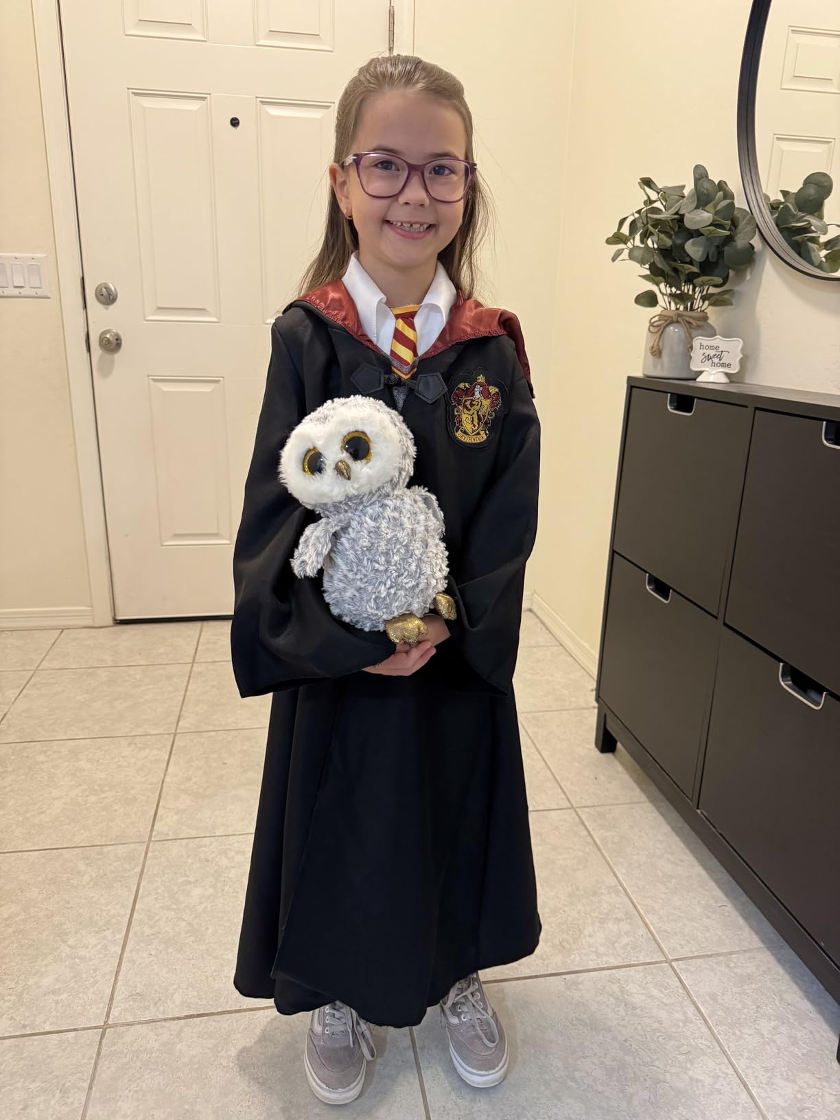 Hermione Granger Girls Costume, Deluxe Official Harry Potter Wizarding World Costume, Kids Size (3T-4T) customer photo 1