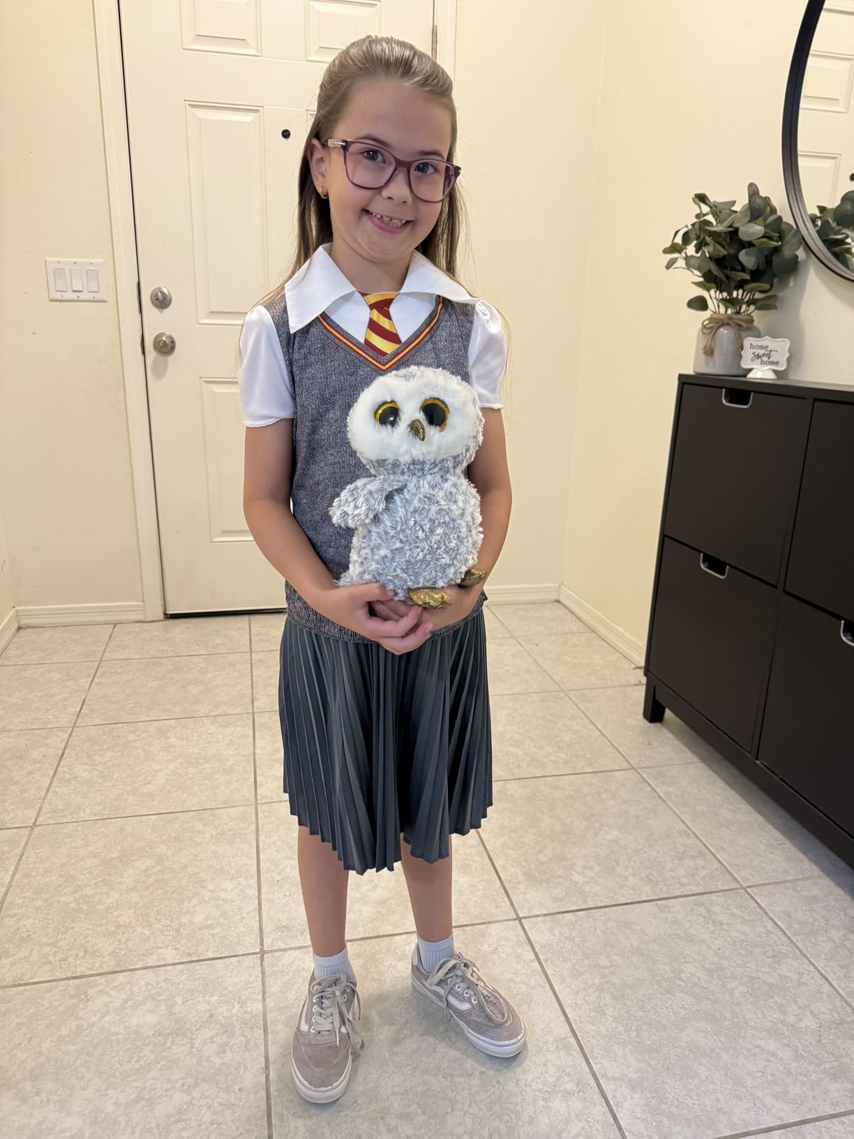 Hermione Granger Girls Costume, Deluxe Official Harry Potter Wizarding World Costume, Kids Size (3T-4T) customer photo 2