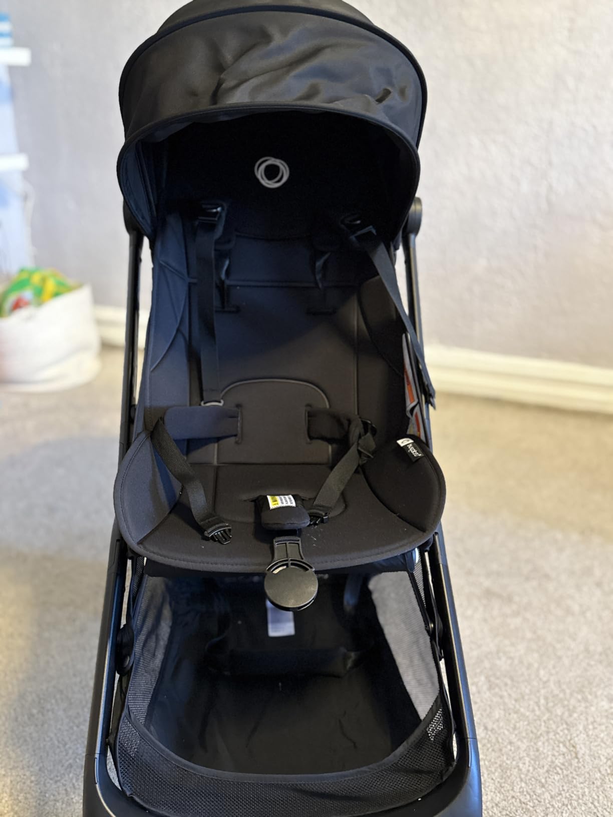 Bugaboo Butterfly - 1 Second Fold Ultra-Compact Stroller - Lightweight & Compact - Great for Travel - Midnight Black customer photo 2