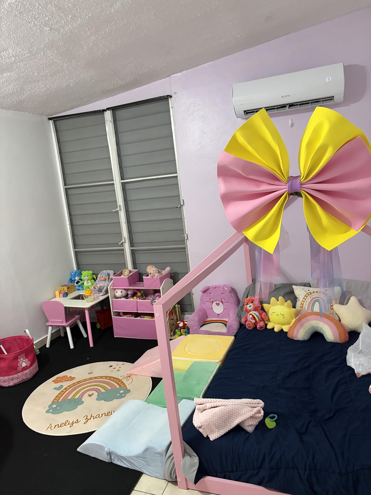 Delta Children 4-Piece Toddler Playroom Set, Grey/White customer photo 1