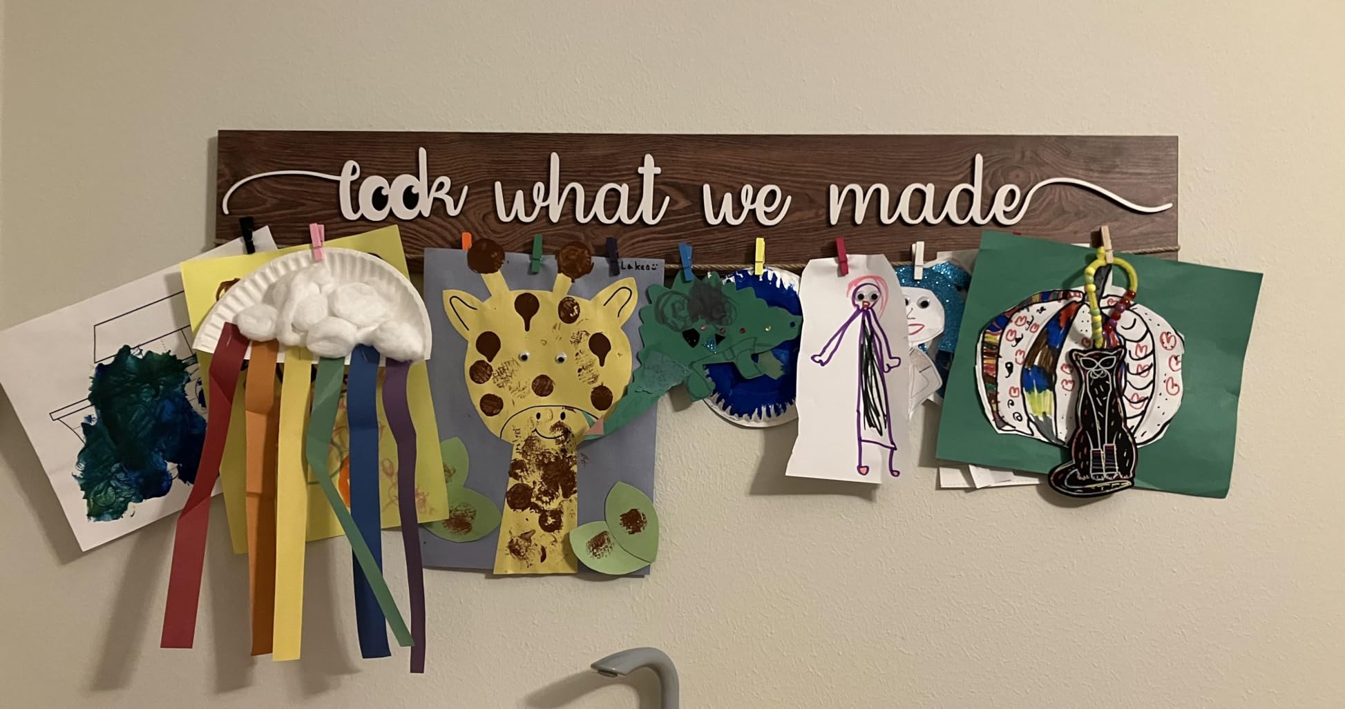 Anyzal Look What We Made Sign With Clips, Artwork Display Kid Art Organizer Photo Hanging Display Children's Artwork Board, 36.5x5.4 customer photo 2