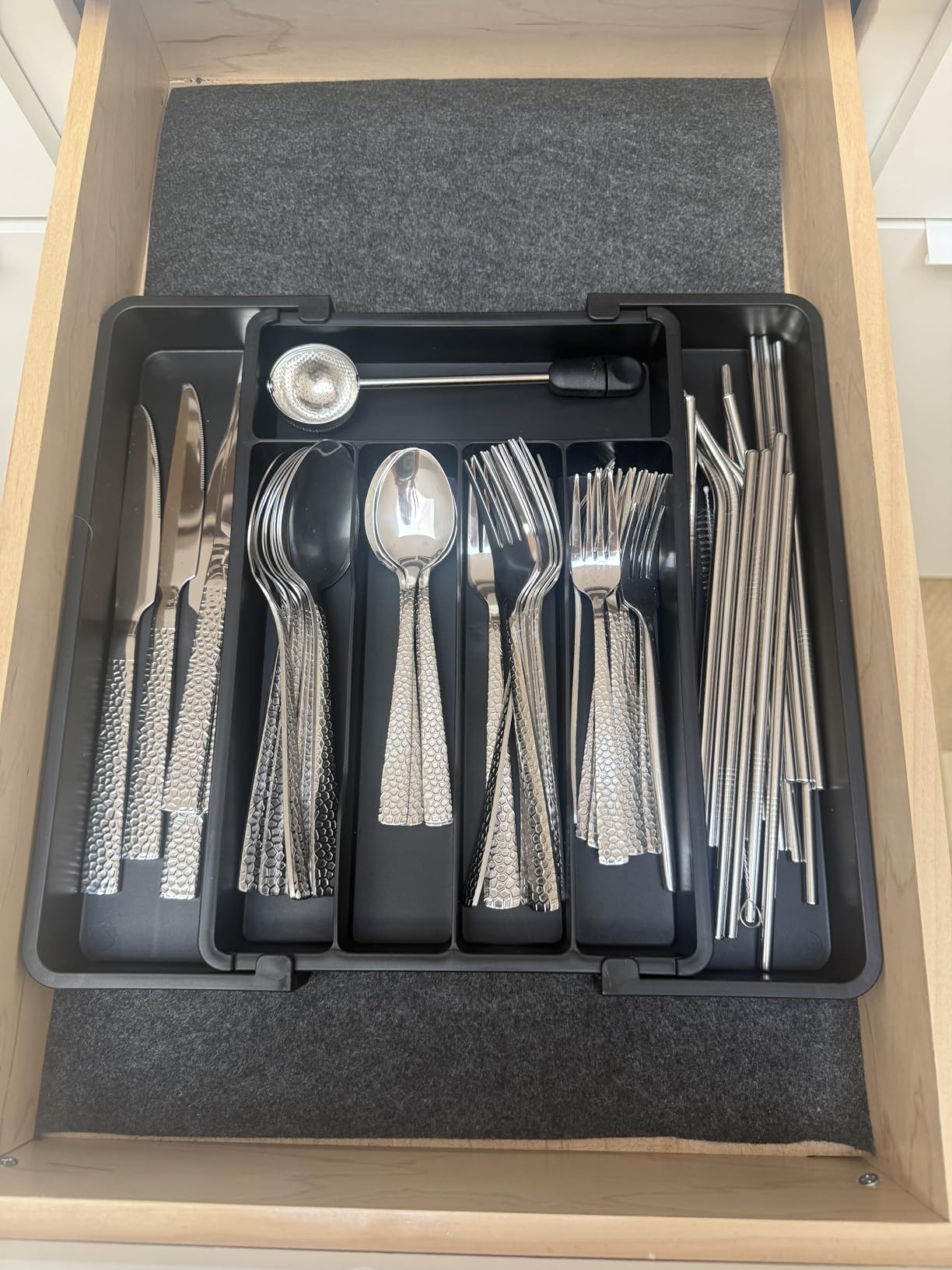 Lifewit Silverware Drawer Organizer, Expandable Utensil Tray for Kitchen, BPA Free Flatware and Cutlery Holder, Adjustable Plastic Storage for Spoons Forks Knives, 13-22 x 15