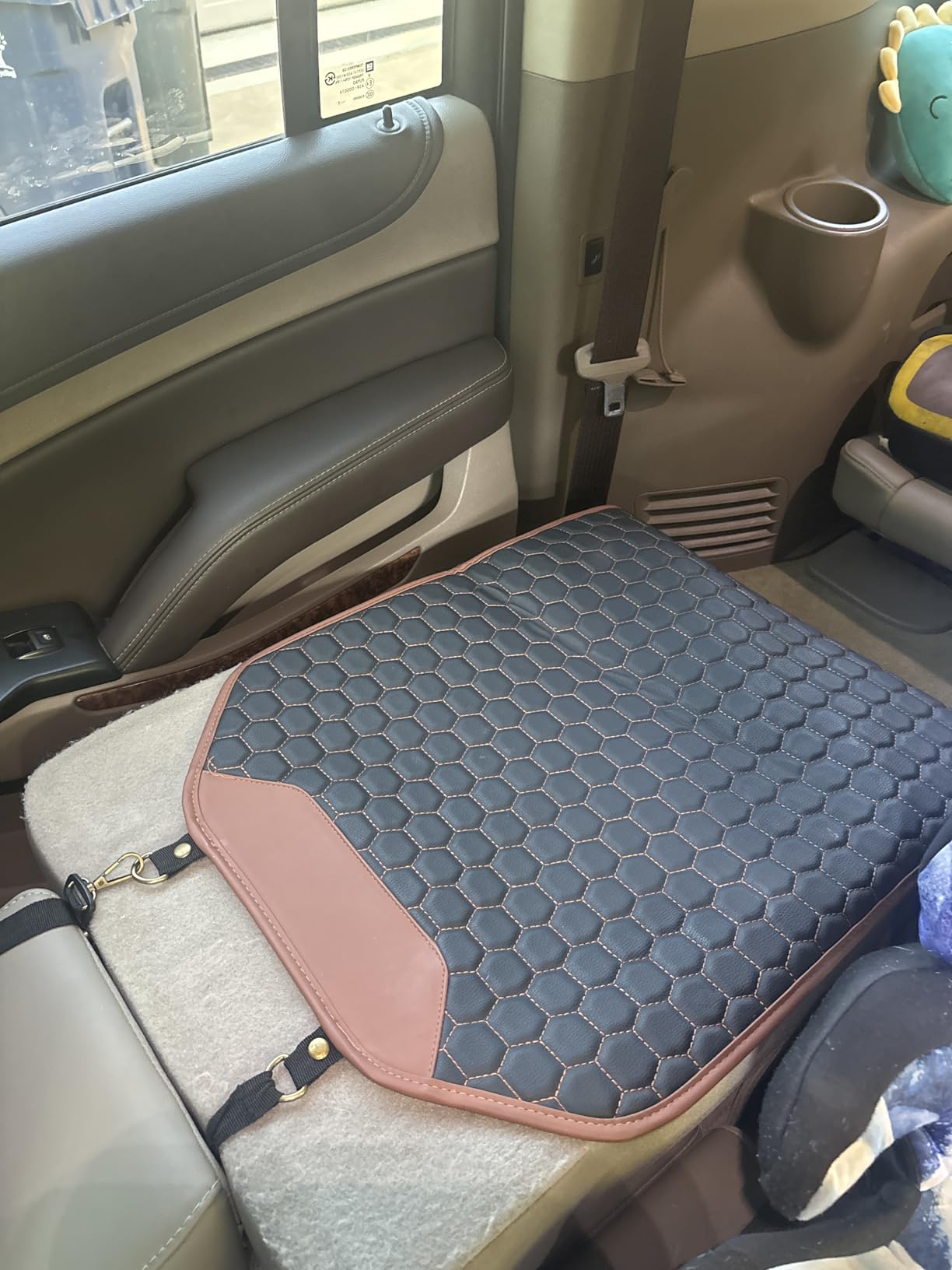 Owleys Kick Mat Back Seat Protector - Car Back Seat Cover for Kids Feet - Waterproof & Sturdy Protector for Upholstery from Dirt, Mud, Scratches and Stain (Black) customer photo 2