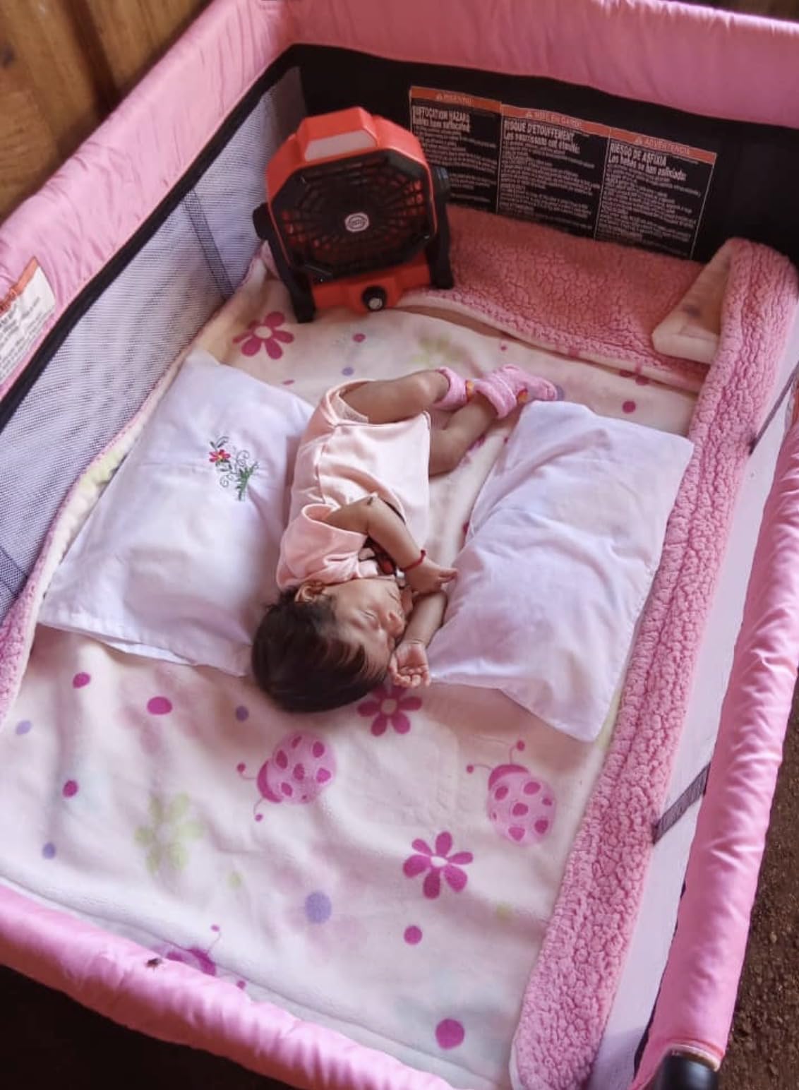 Dream On Me Zazzy Portable Playard with Bassinet - 360 Mesh Visibility, Quick Folding Travel Friendly Design, Carry Bag and Foldable Mattress Pad Included, Gray customer photo 1