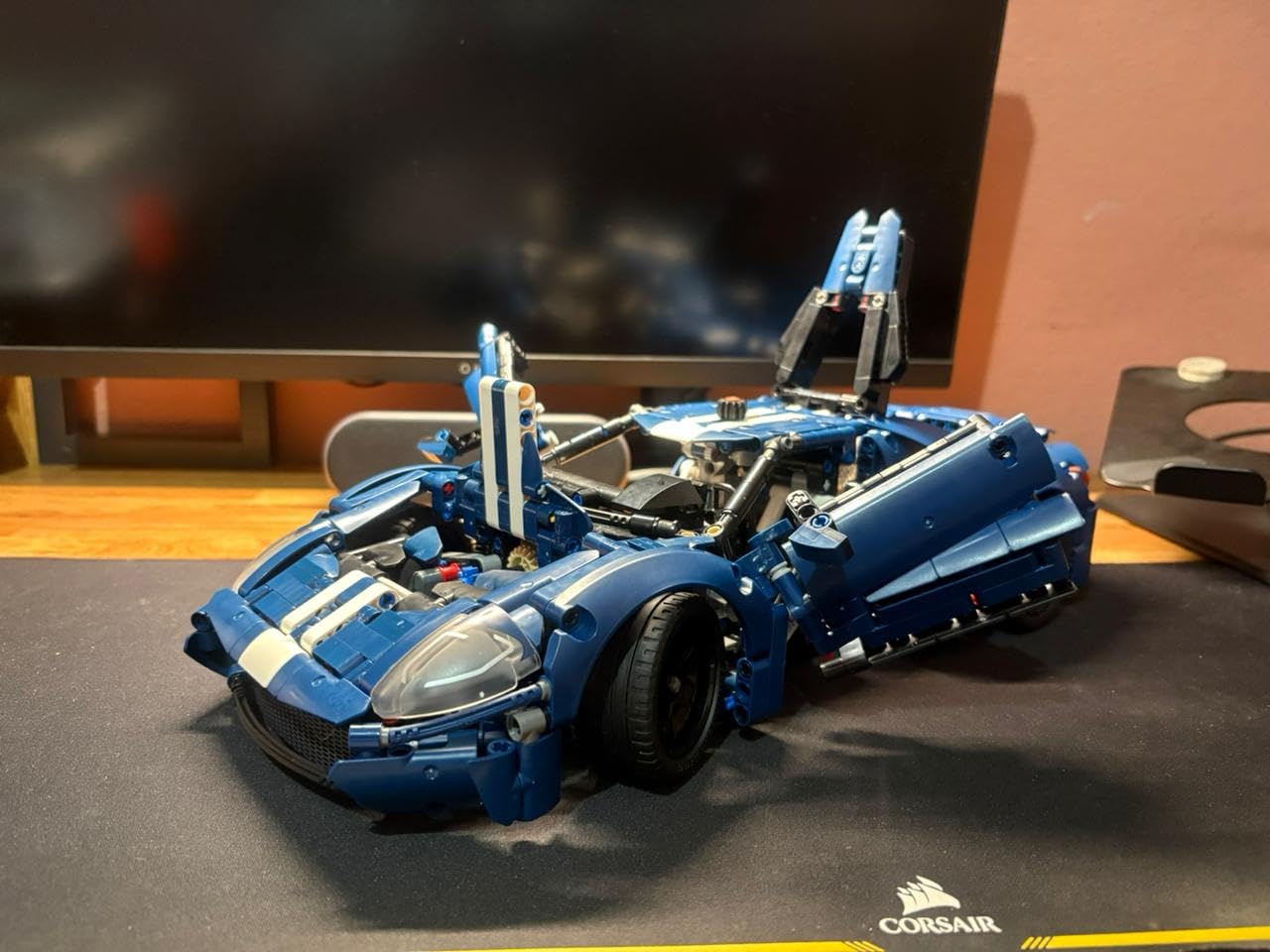 Technic 2022 Ford GT Building Set for Adults - Collectible Kit W/Authentic Features, Ages 18+ - 1:12 Scale - Gifts for Men & Women - Display as Bedroom or Home Decor - 42154 customer photo 1