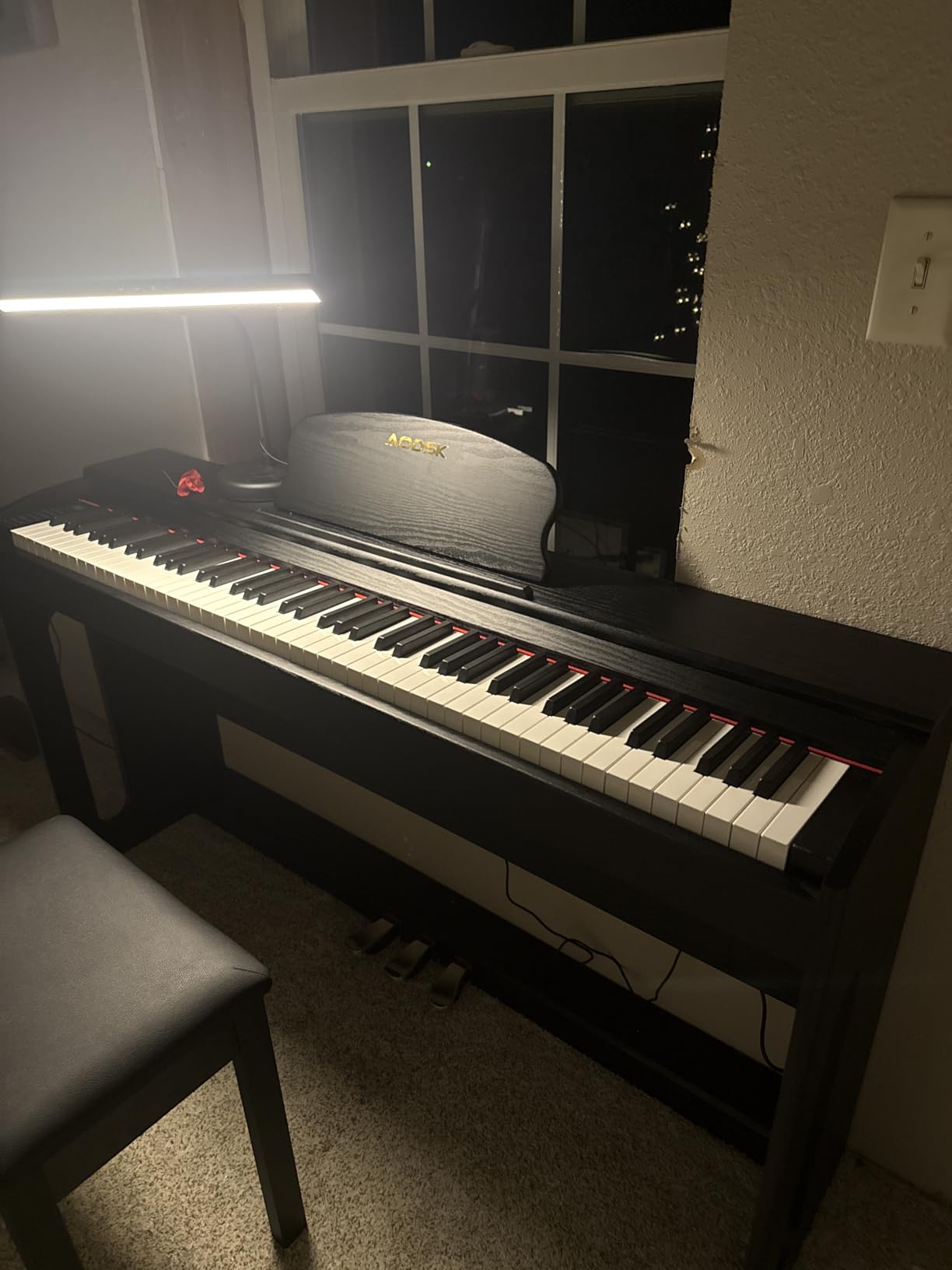 AODSK 88-Key Weighted Keyboard Piano, Hammer Action Digital Piano with Speakers, Furniture Stand and Triple Pedals, Beginner's Course, Support Headphones, Piano Lessons (B-83S) customer photo 1