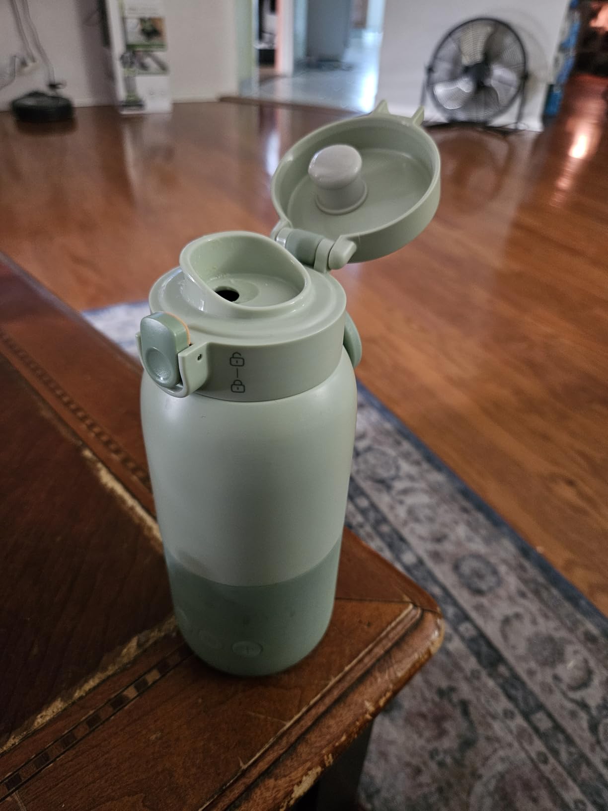 BOLOLO Portable Bottle Warmer for Travel, Super Fast Charging, Instant Breastmilk, Formula, Water, Milk Warmer with 10 Ounces Big Capacity, Baby Flask for Vehicle,car,Airplane Journey customer photo 1