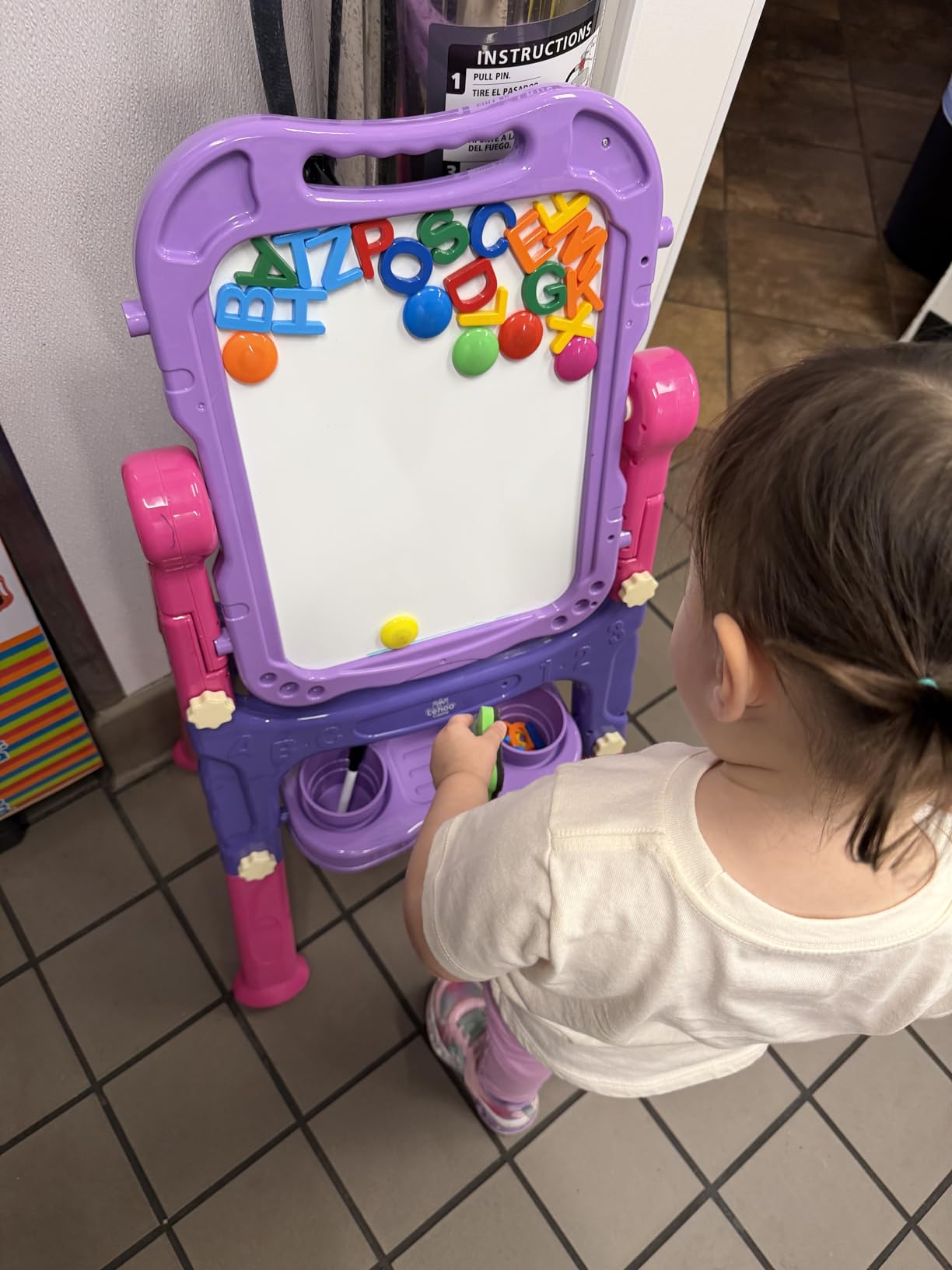 Lehoo Castle Easel for Kids, Toys for 2 Year Old Girl, Art Easel Toddler, Magnetic White Chalk Board, Gifts for 3 4 Year Old Girls 2-4 Years Old Christmas customer photo 1