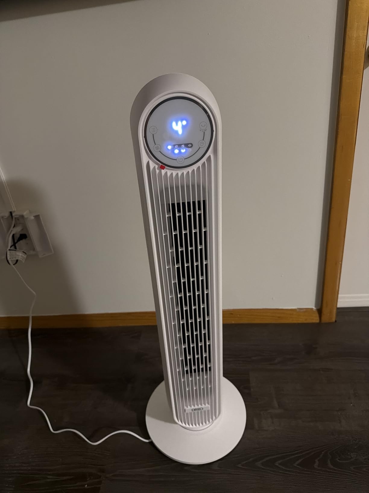 DREO Tower Fan for Bedroom, 25ft/s Smart Standing Fans, 90° Oscillating Floor Fan with 4 Modes, 4 Speeds, 8H Timer, 28dB, Bladeless, Remote, Works with WiFi Voice Control customer photo 2