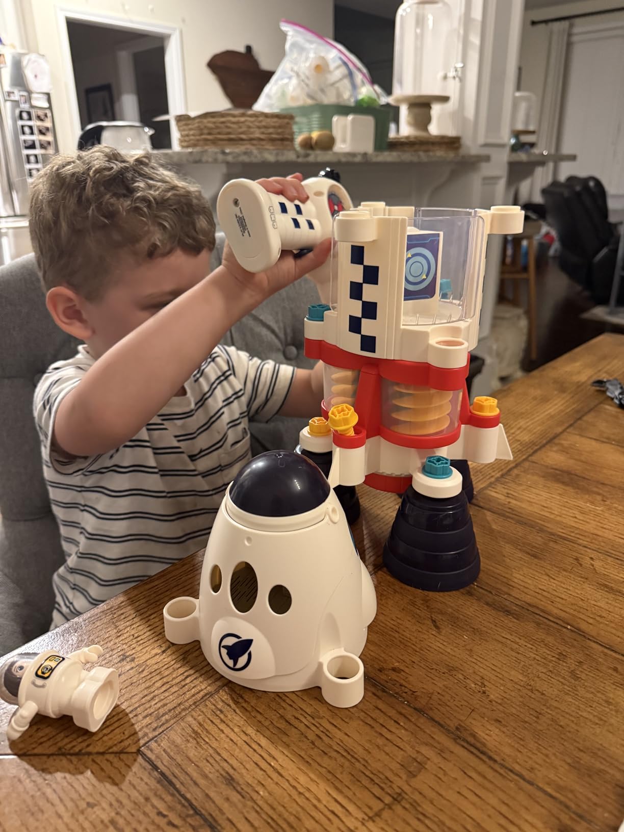 iPlay, iLearn Rocket Outer Space Toys, Kids Spaceship Playset with Space Shuttle, Electric Drill, 2 Astronauts, Educational STEM Take Apart Adventure Gift for 3 4 5 6 7 8 Year Old Boy Girl customer photo 1