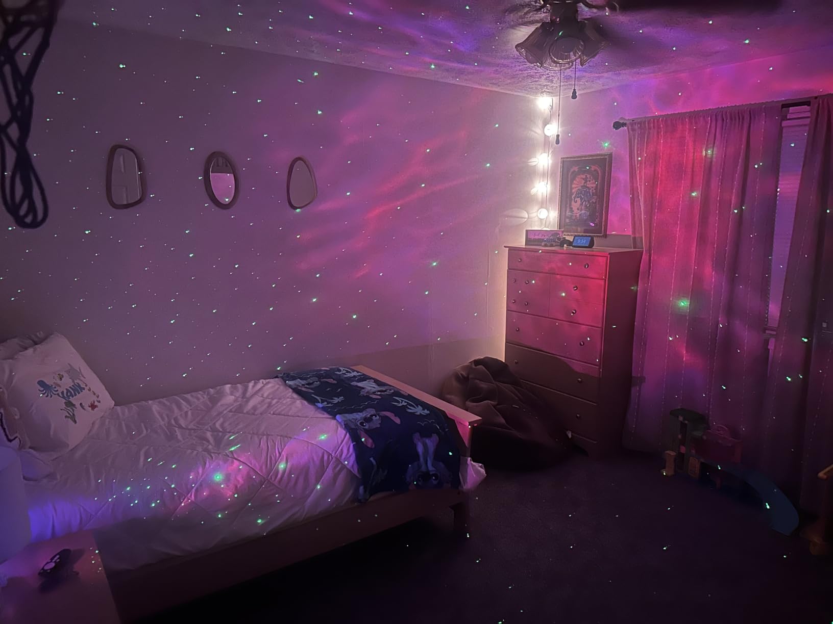 Astronaut Galaxy Projector, Star Projector Galaxy Light, Night Light for Kids, Nebula Ceiling LED Lamp with Timer and Remote customer photo 2