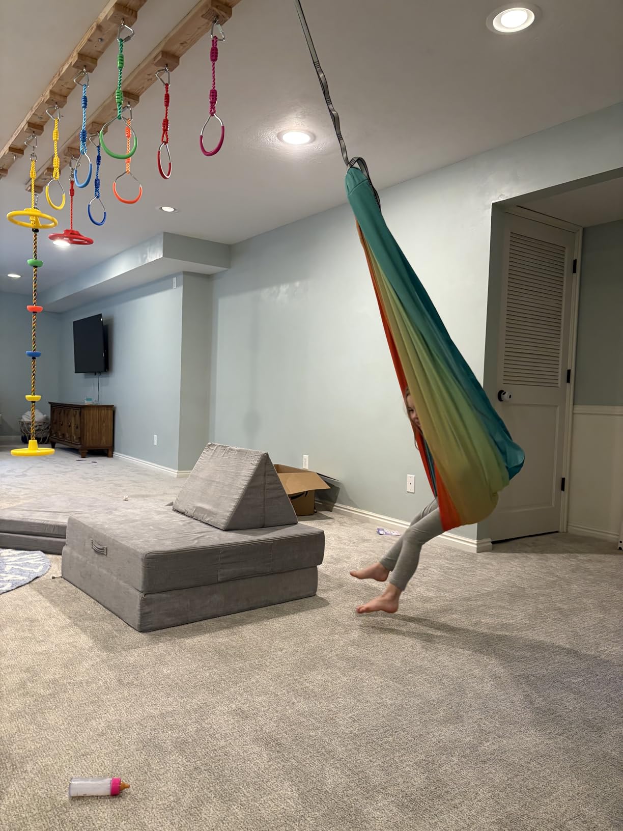 Sensory Swing, Indoor & Outdoor Sensory Swing for Kids & Adults, Double Layer Therapy Cuddle Swing for Kid with Autism, Holds up to 300lbs customer photo 2