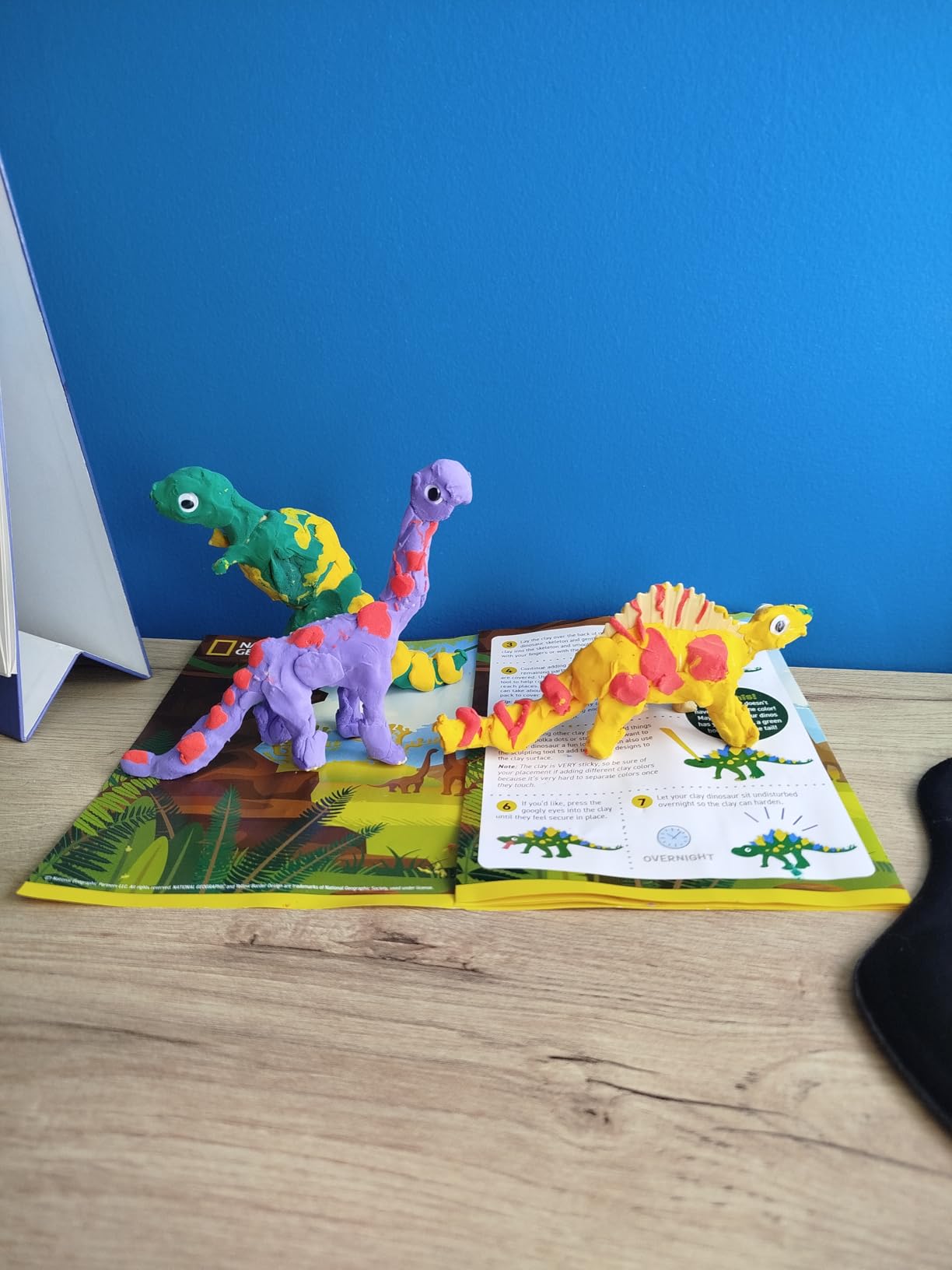 National Geographic Clay Dinosaur Arts & Crafts Kit - Air Dry Clay Kit for Kids with 5 Colors, 5 Dino Skeletons & Googly Eyes, Ages 4-10 customer photo 2