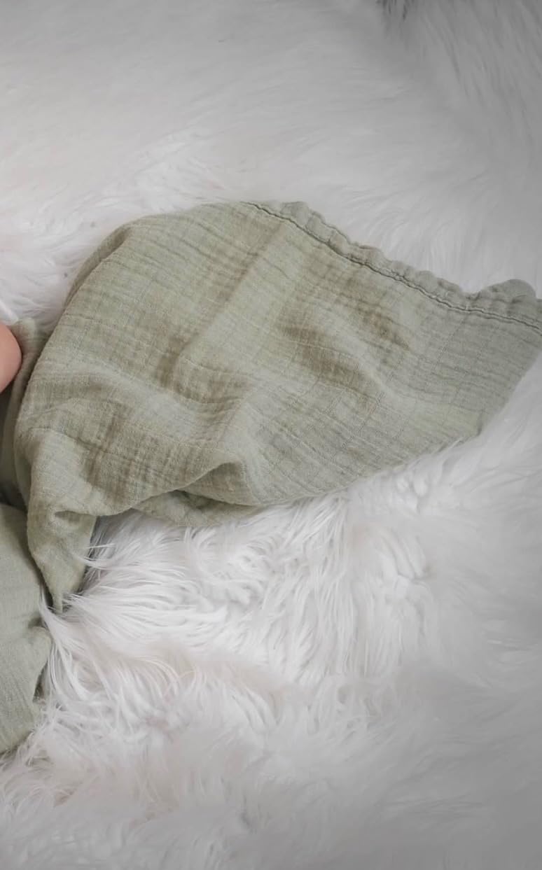 Comfy Cubs Muslin Swaddle Blankets Pack of 4, 47 x 47 Inches, Soft Cotton Baby Blanket Set, Large Multipurpose Swaddling Wraps for Newborns - Self-Soothing Swaddle customer photo 1