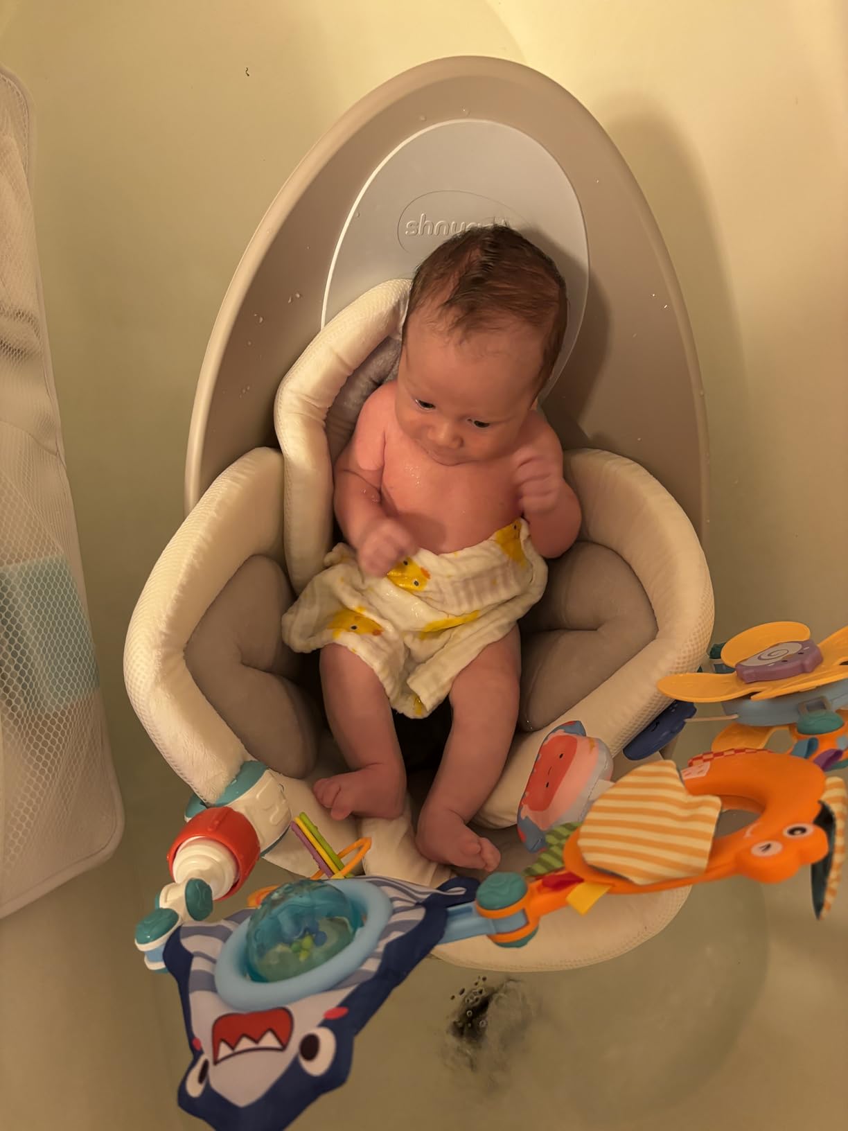 Shnuggle Newborn Baby Bath | Built in Support Bump and Soft Backrest | Suitable from Newborn | Bath Seat Support Includes Plug | Blossom Pink customer photo 1