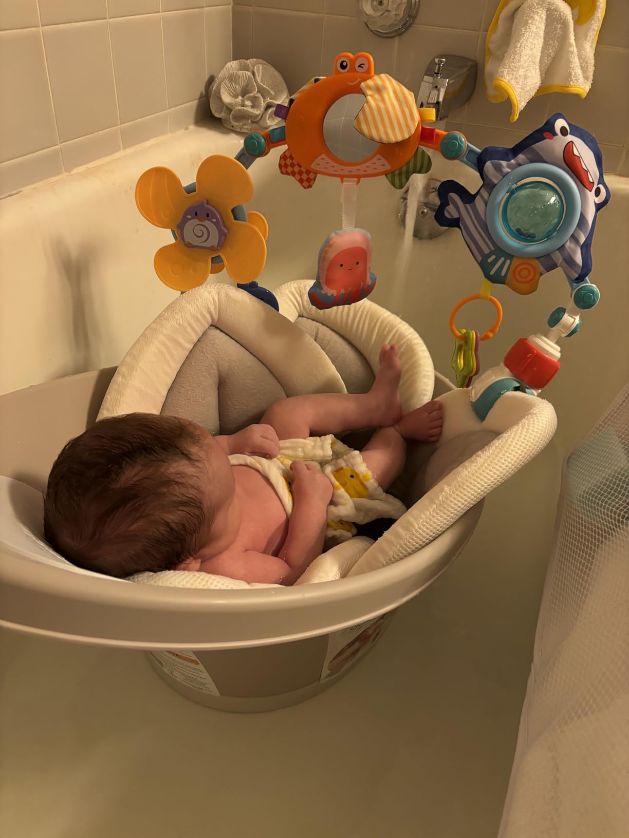 Shnuggle Newborn Baby Bath | Built in Support Bump and Soft Backrest | Suitable from Newborn | Bath Seat Support Includes Plug | Blossom Pink customer photo 2
