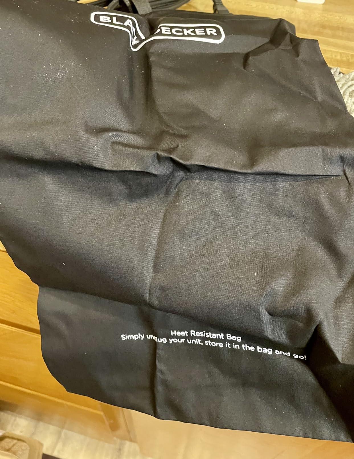 BLACK+DECKER Press & Steam 2-in-1 Iron and Steamer, 180% More Steam & One Temperature Technology, Ceramic Soleplate, Safe on All Fabric Types customer photo 2