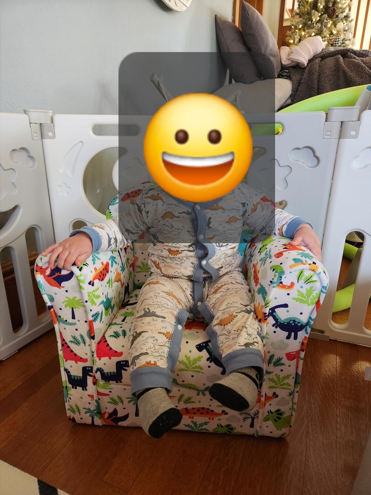 Costzon Kids Couch, Children's Sofa Armrest Chair with Pattern, Toddler Furniture w/Sturdy Wood Construction, Preschool, Lightweight Kids Couch Sofa Chair for Aged 1-5 Boys & Girls Gifts, Flyman customer photo 2