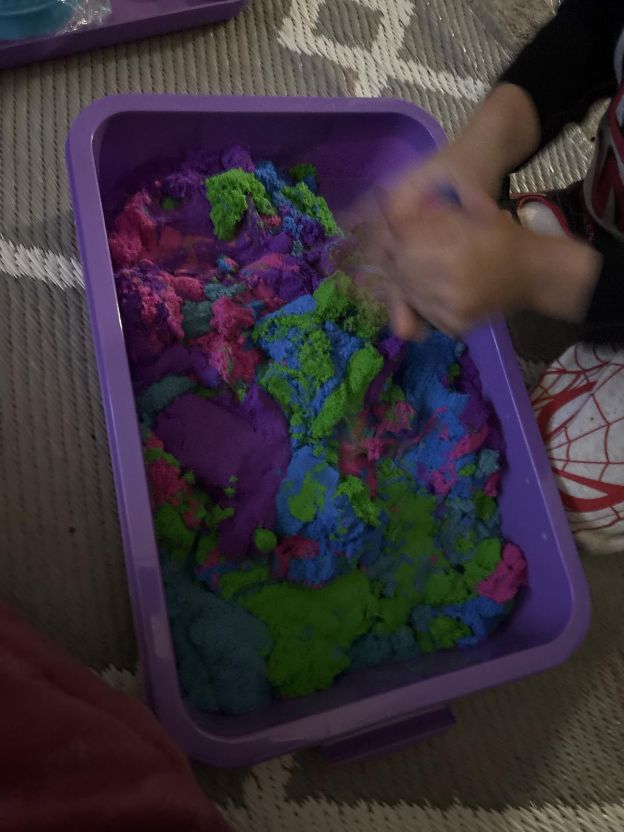 Sensory Bin for Boy Girl Kid Toy - 43pcs Play Sand Art Kit with Sandbox, 4lb Color Sand, 17 Molds, Sensory Toy Birthday Gift for Girl Toddler Ages 3-8 customer photo 1