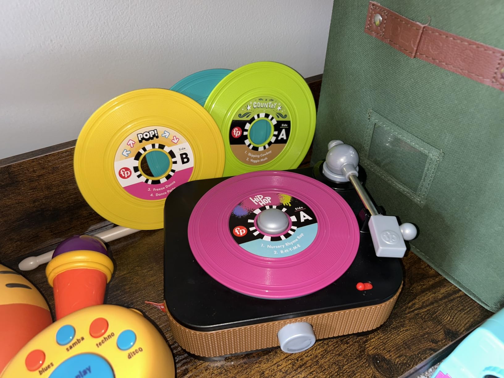 Fisher-Price Musical Toy, Rockin' Record Player for Preschool Pretend Play for Kids Ages 3+ Years customer photo 1