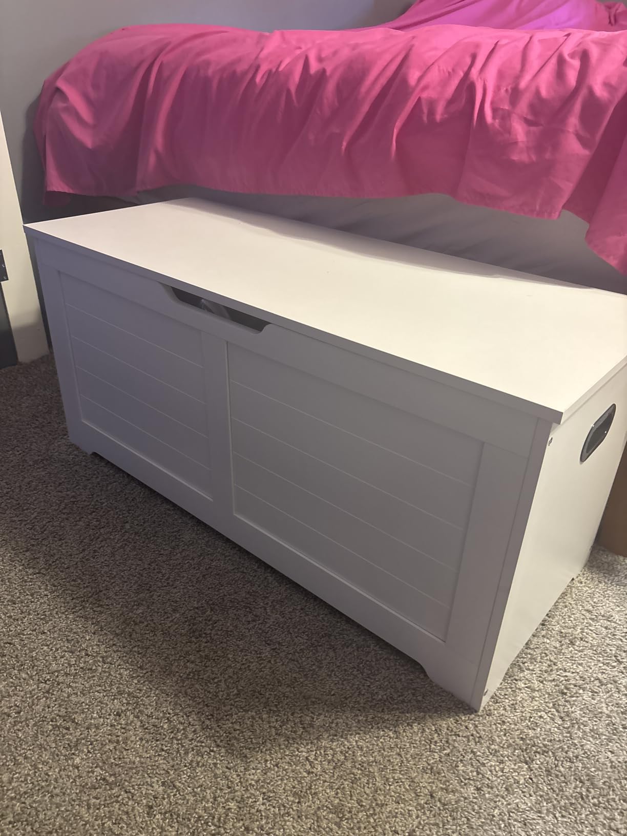 VASAGLE Storage Chest, Storage Bench with 2 Safety Hinges, Farmhouse Style, 15.7 x 39.4 x 18.3 Inches, for Entryway, Bedroom, Living Room, Honey Brown ULSB061K01 customer photo 2