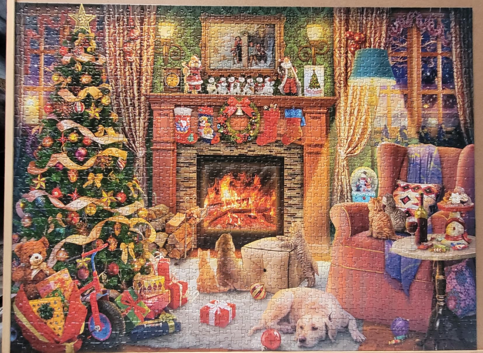 Ravensburger - Christmas Eve - 1500 Piece Jigsaw Puzzle - Quaint Home for The Holidays Scene Featuring Toys, a Tree and The Family Pets - Premium Quality - Ages 12+ customer photo 1
