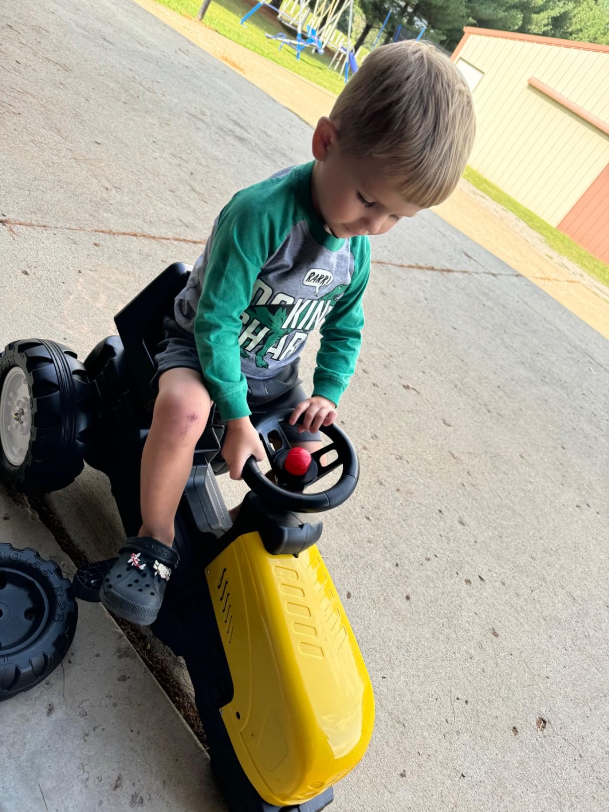Aosom Kids Manual Pedal Ride-On Excavator with Front Loader Digger, Ride-On Tractor for 3 Year Old, Yellow customer photo 1