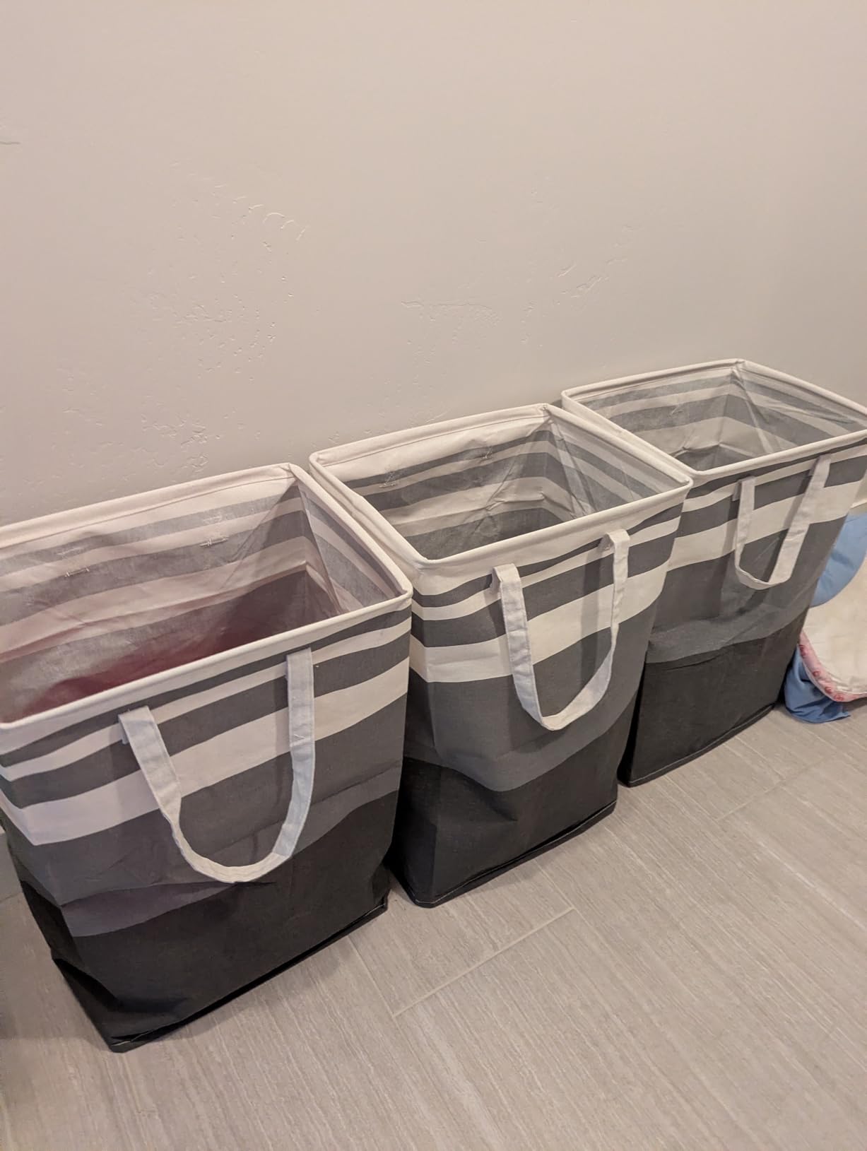 BlissTotes 3-Pack Laundry Basket, Freestanding&Waterproof Laundry Hamper, Collapsible Tall Clothes Hamper with Easy Carry Handles for Clothes, Towels in the Family and Dorm, Gradient Grey, 75L customer photo 1