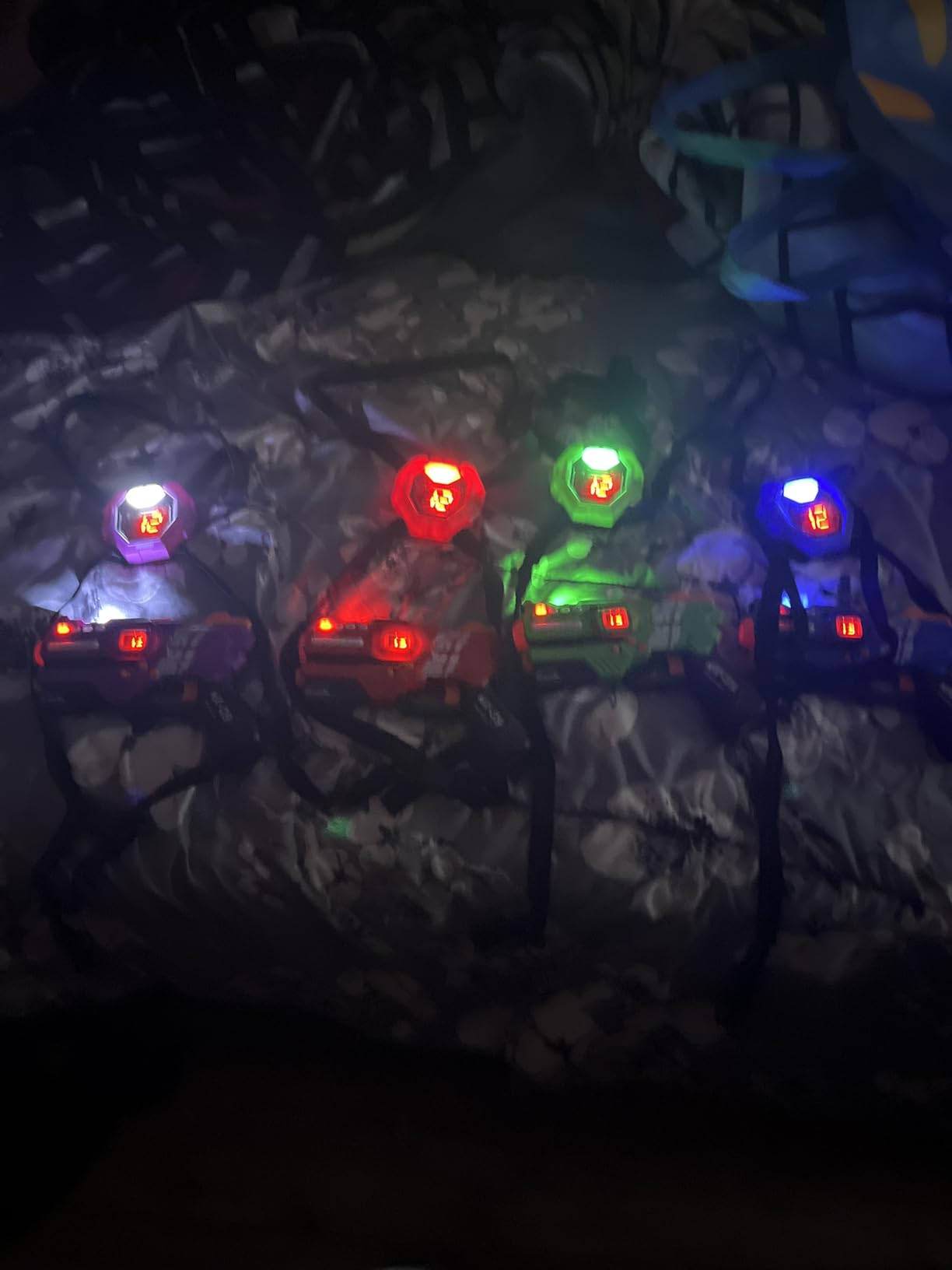 Laser Tag Guns Set of 4 Laser Tag Guns with Digital LED Score Display Vests, Gifts for Teens and Adults Boys & Girls, Family Fun, Gift for Kids Ages 8 9 10 11 12+ Year Old Boy customer photo 1