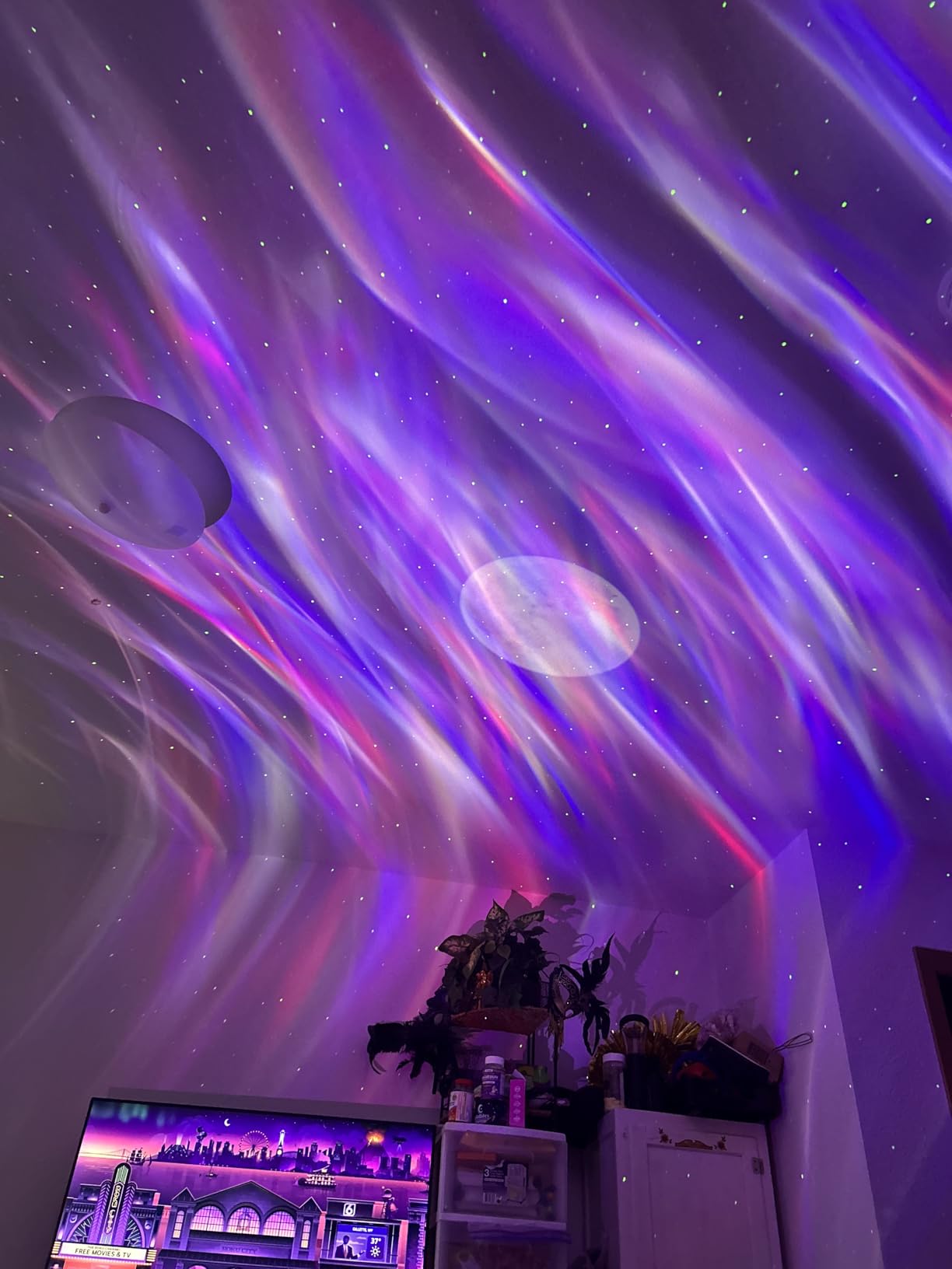 Northern Lights Projector 7-15 Year Old Boy Birthday Gifts for Him Galaxy Projector for Bedroom, 300+ Colors Modes Aurora Light, 15 White Noise Sound Machine & Bluetooth Star Projector Galaxy Lights customer photo 2