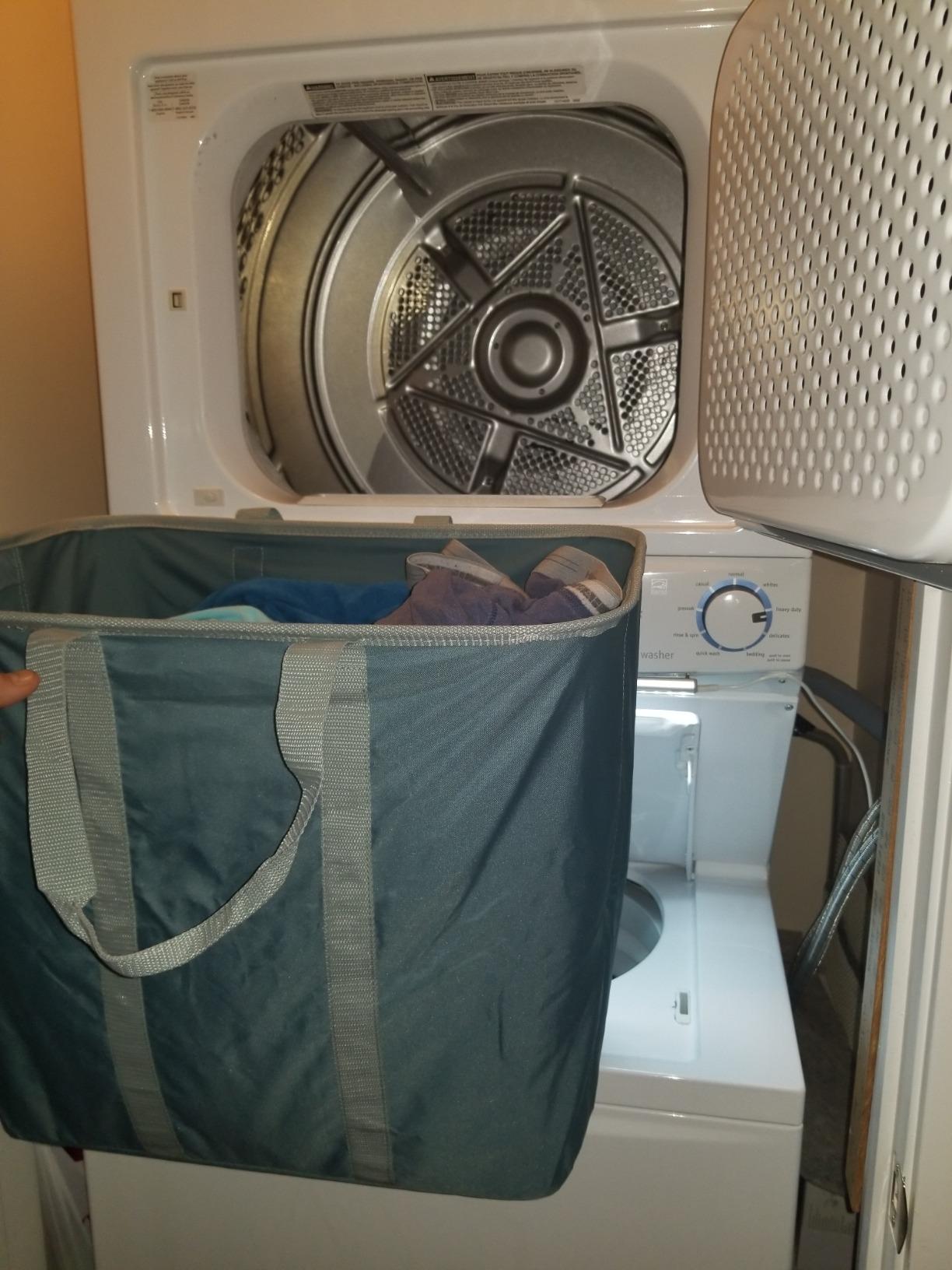 CleverMade Collapsible Laundry Caddy - Foldable Laundry Hamper & Tote, XXL 64L Pop-Up Laundry Basket with Handles, Space-Saving Laundry Organizer for Home, Dorm, Closet & Travel, 2 Pack - Black Gray customer photo 1