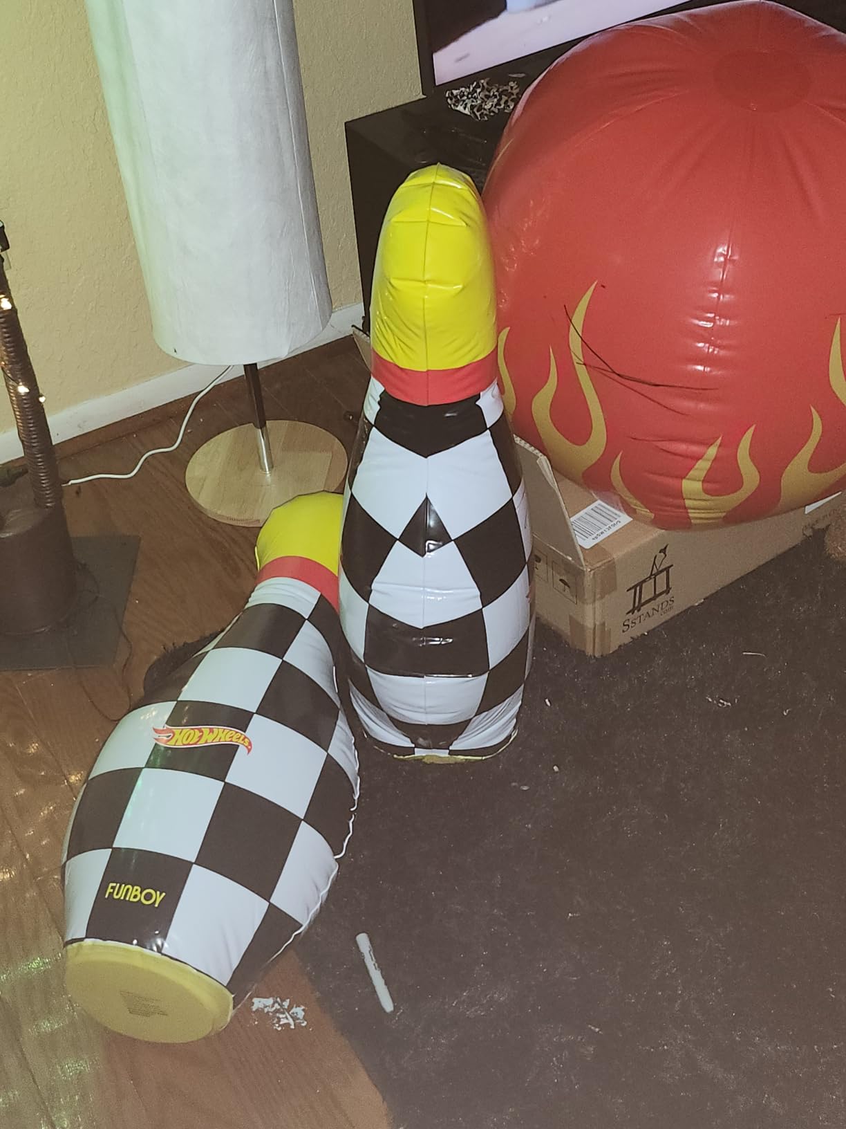 Hot Wheels & FUNBOY Inflatable Checkered Flame Kids Backyard Bowling Set with Large Ball and Six Bowling Pins customer photo 1
