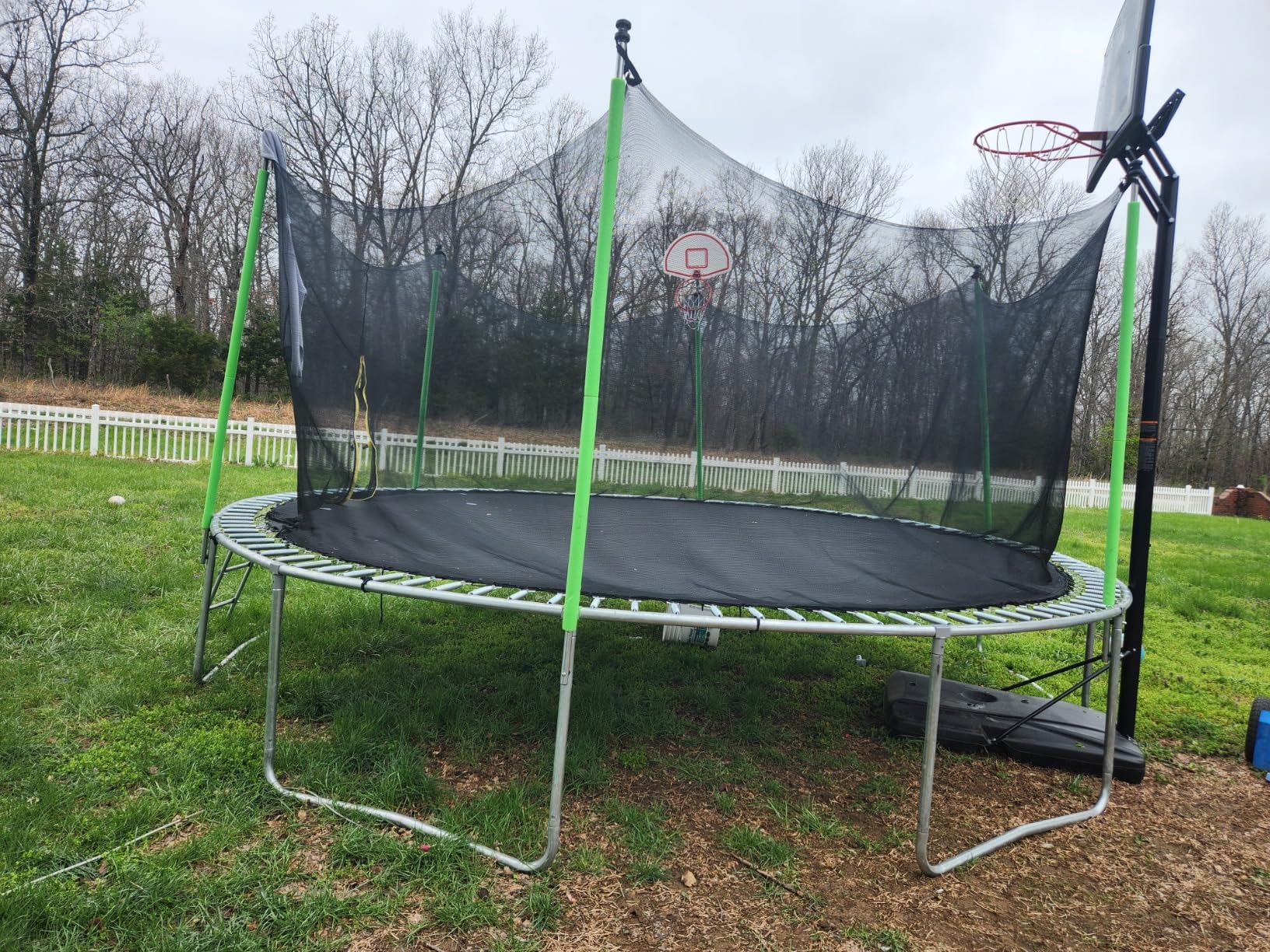Lyromix Upgraded Trampoline with Lights, Large Outdoor Trampoline with Sprinkler, Basketball Hoop and Net, Capacity for 5-8 Kids and Adults customer photo 2