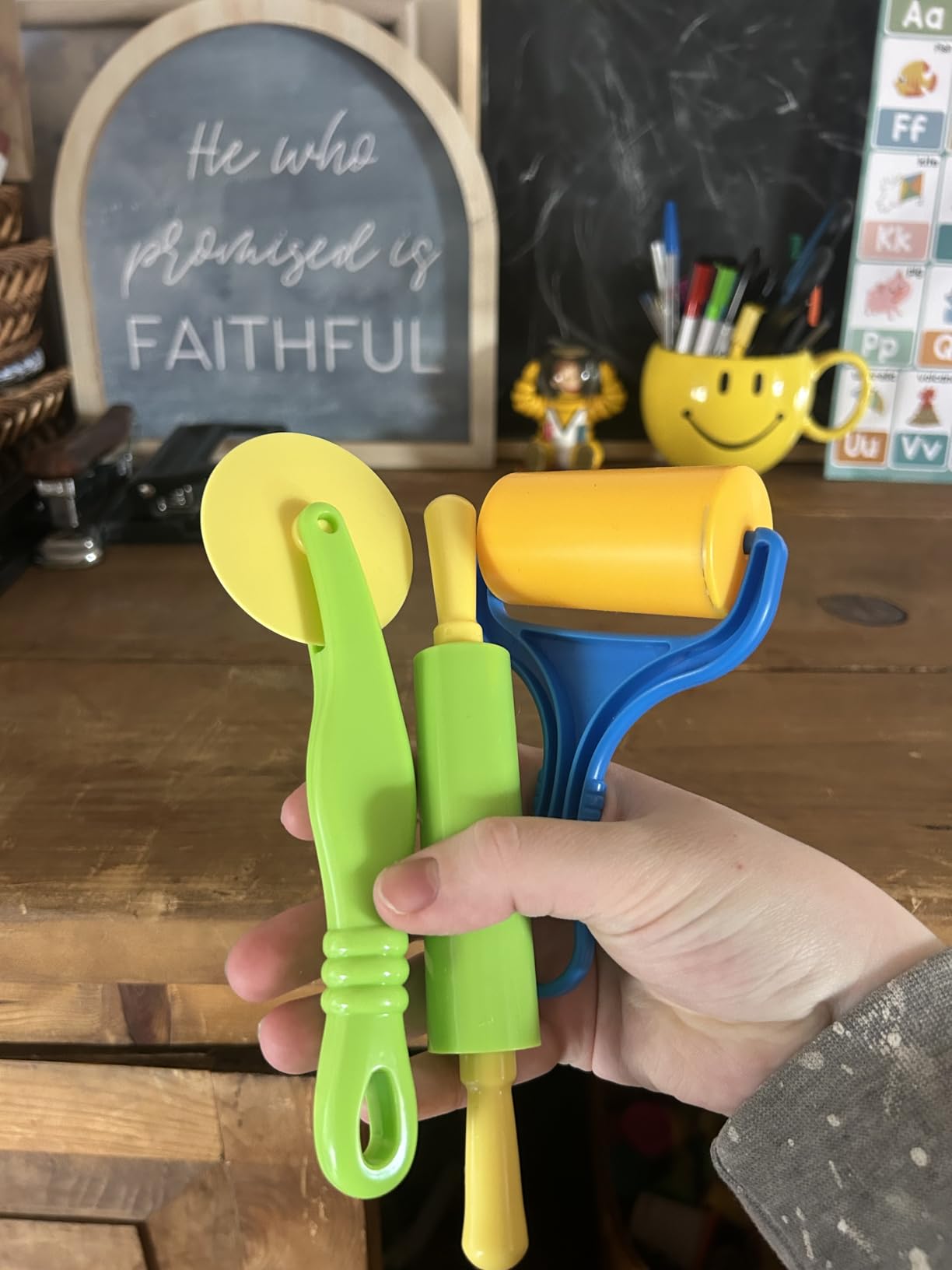 LCY WEDSHI Dough Tool Set, 9 Pcs Dough Tools Sets for Kids Ages 4-8, Dough Accessories Includes Cutters Roller, Rolling Pins, Safety Scissors, Plastic Knife, Plastic Rollers customer photo 1