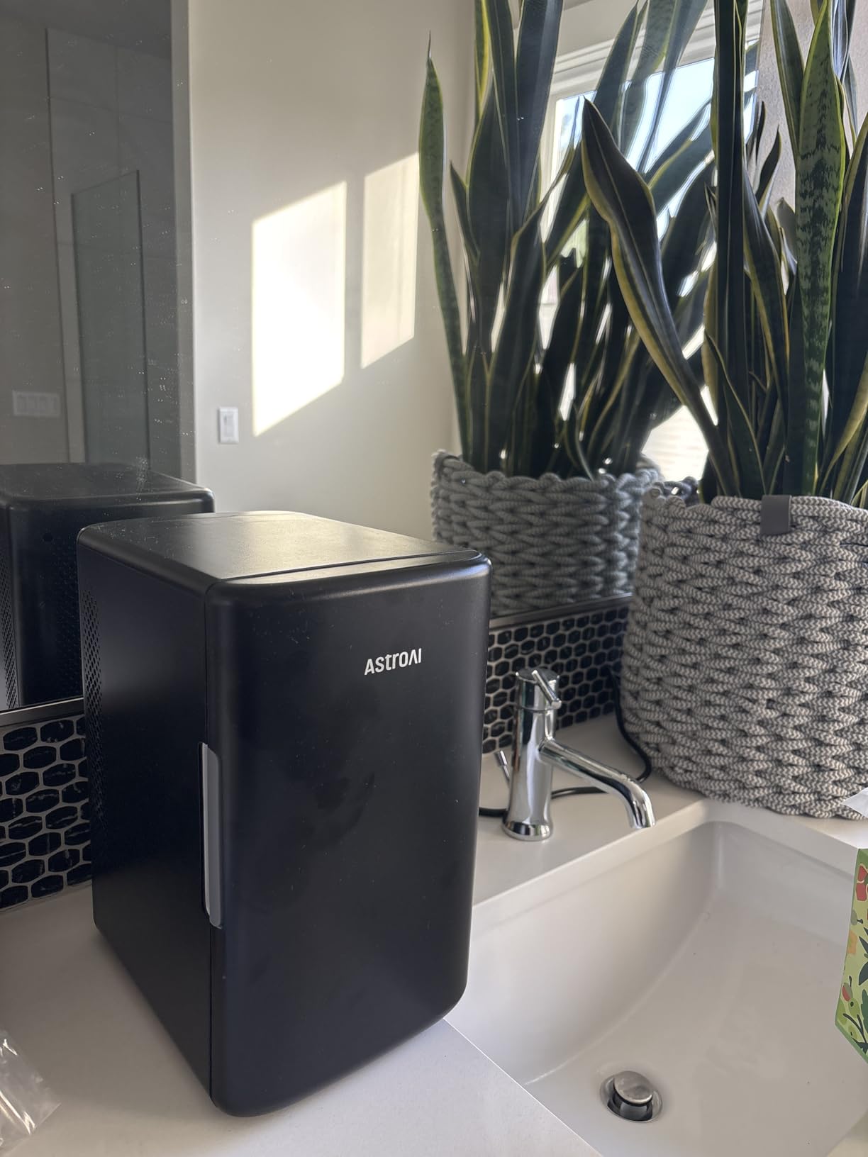 AstroAI Mini Fridge 2.0 Gen, 6 Liter/8 Cans Small Refrigerator Makeup Skincare Fridge 110V AC/12V DC Portable Thermoelectric Cooler and Warmer Fridge for Bedroom (Dark Grey) customer photo 1