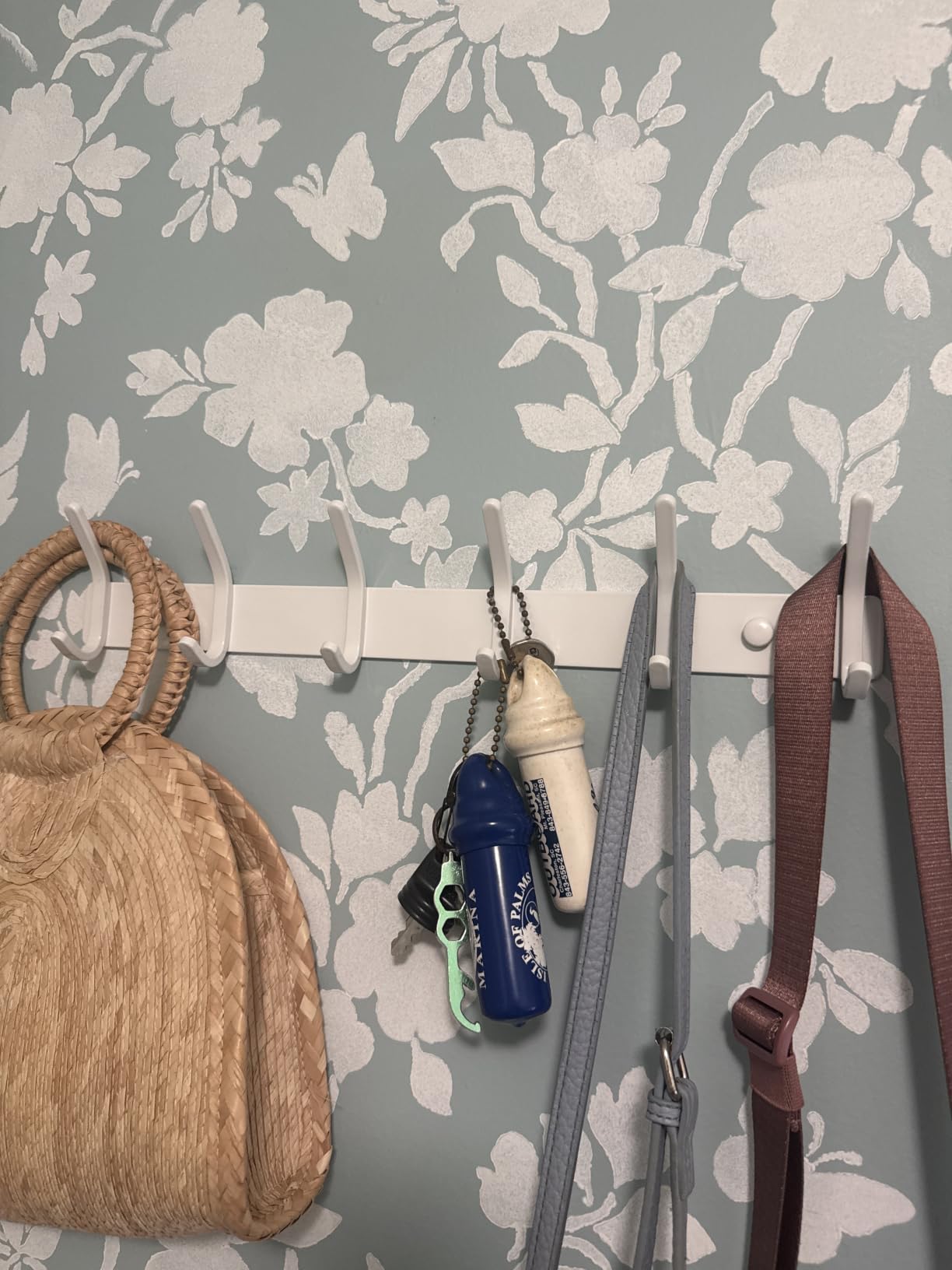 GWAAZXGZ Coat Rack Wall Mount Hooks - 15 Inch Matte White Metal 6-Hook Organizer Wall Mounted, Modern Kids Room, Entryway & Bathroom Hanger for Beach Towels, Coats, Purses, Bags (1 Pack) customer photo 2