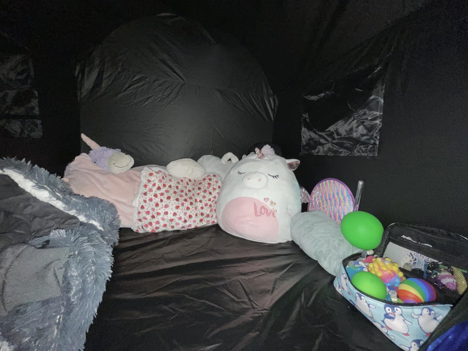 OUTREE Sensory Tent 47 * 47 * 47 in, Starry Night Print, Sensory Tent for Kids with Autism, Pop Up Play Room customer photo 1