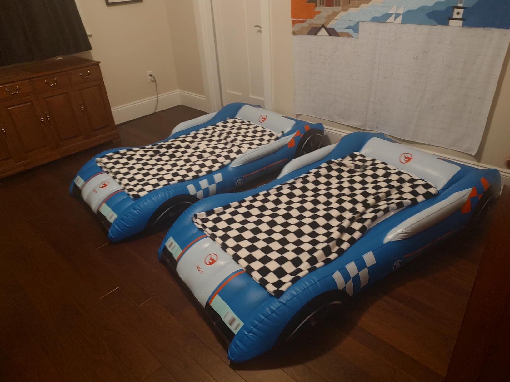 Hot Wheels & FUNBOY Kids Sleepover Bed & Air Mattress. Perfect for Sleepovers. Includes Carrying Storage Bag, Twin customer photo 1
