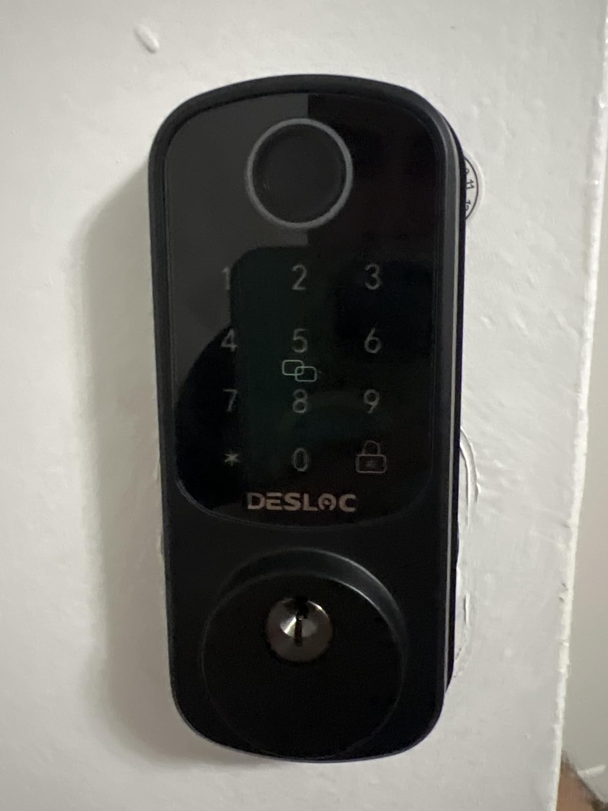DESLOC Smart Door Lock B200, Smart Deadbolt Lock, Keyless Entry Door Lock, Fingerprint Smart Lock, Smart Locks for Front Door, App Control, Touchscreen Keypad Deadbolts,12-Month Battery, BHMA Grade3 customer photo 1