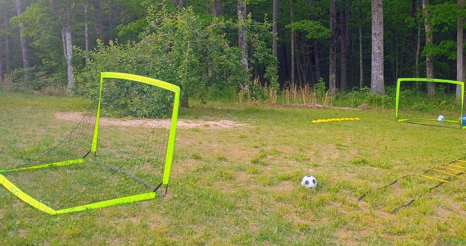 Kids Soccer Goals for Backyard Set of 2, 4 x 3 ft/6 x 4 Toddler Soccer Goal Training Equipment with Soccer Ball, Cones, Pop Up Soccer Net for Kids Age 3-5 4-6 6-8 8-12 10-12 Outdoor Games Sports Gifts customer photo 1