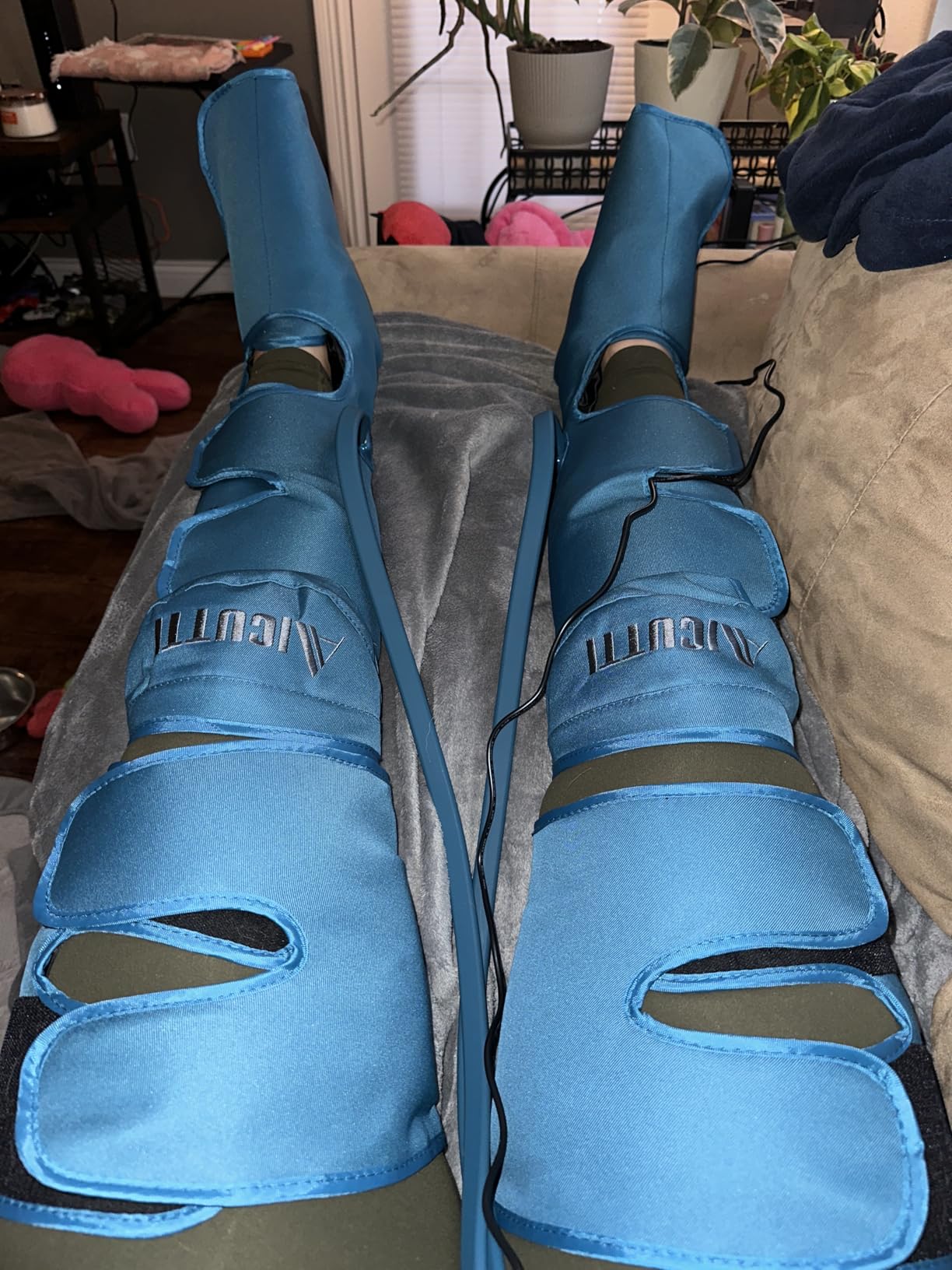 AICUTTI Air Compression Leg Massager with Heat for Foot, Calf, Knee & Thigh - Gifts for Christmas, Mother's Day, Father's Day - Leg Massage Boots for Women & Men - Relieves Muscle Tension and Pain customer photo 1