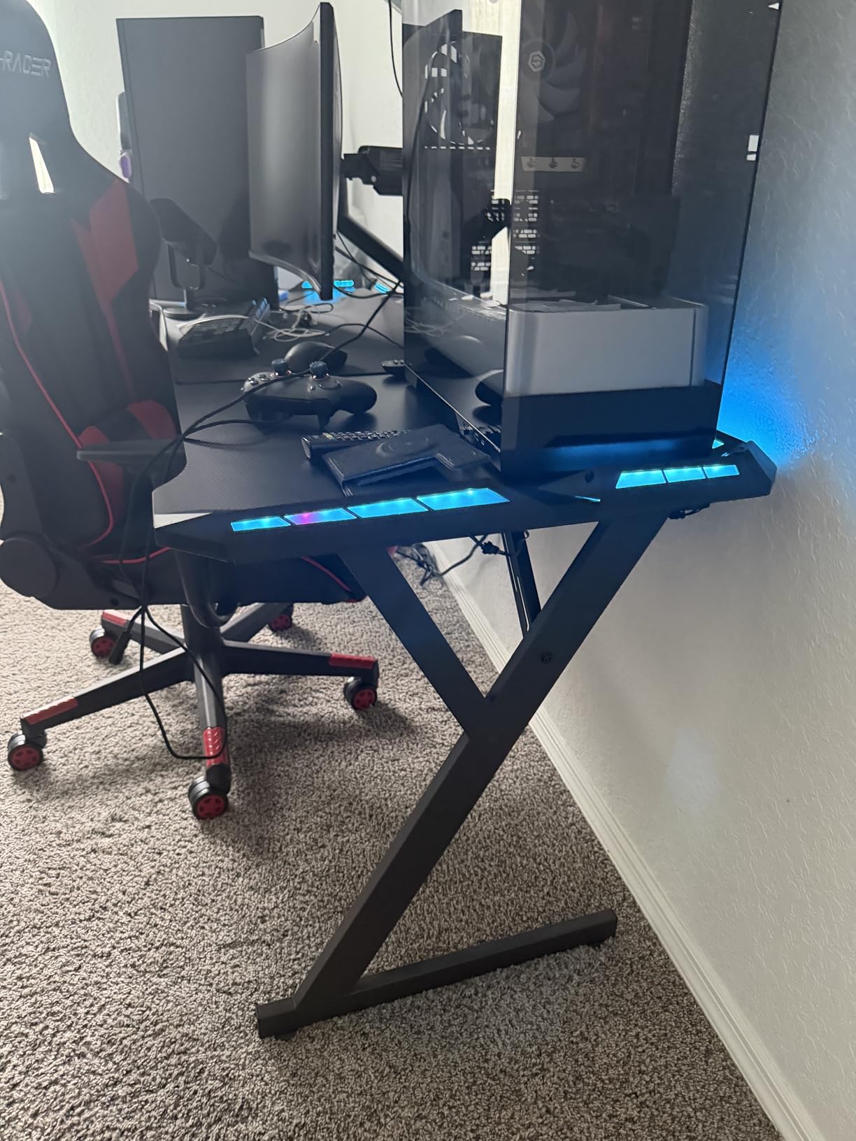 HLDIRECT 40 INCH Gaming Desk with LED Lights, Home Office Gamer Desk, Ergonomic Computer Table with Large Carbon Fiber Desktop, Office Workstation, Cup Holder & Headphone Hook, Black customer photo 2