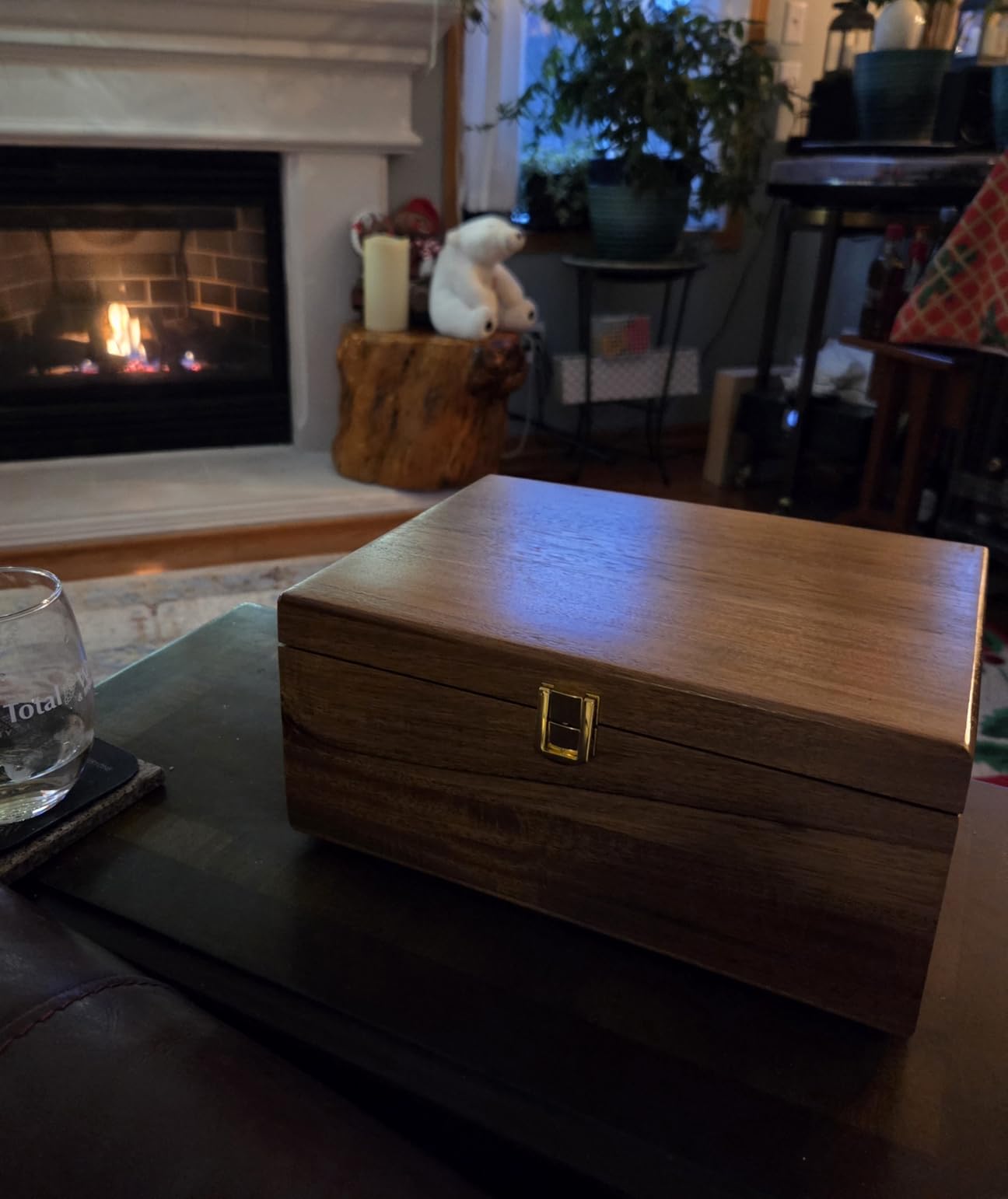 DRASTAR Wooden Keepsake Box, Large Acacia Storage Memory Box with a Hinged Lid for Crafts and Photo Storage customer photo 2