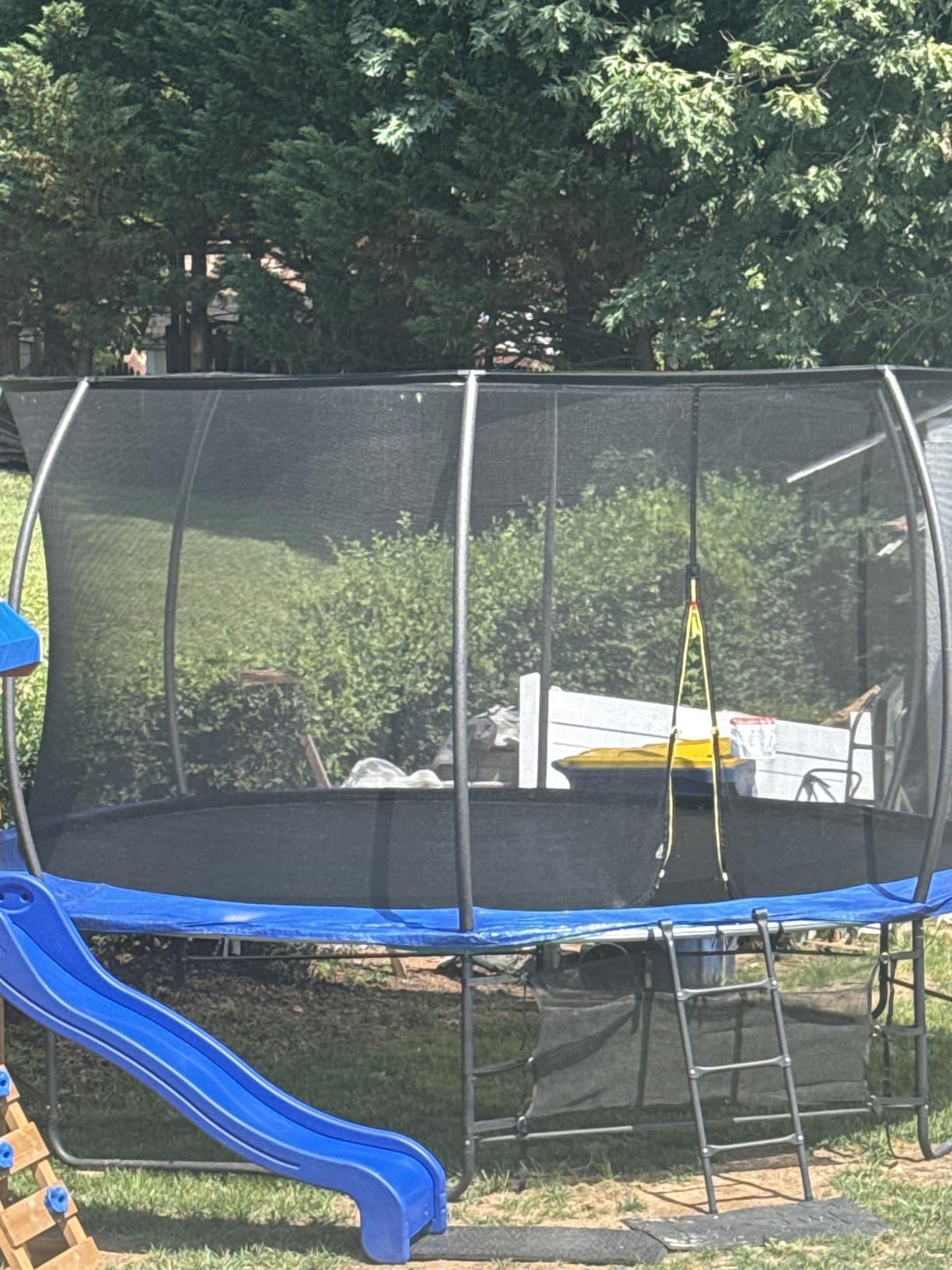 Lyromix 12 14 15 16FT Outdoor Trampolines for Kids and Adults, Pumpkin Trampolin with Curved Poles, Recreational Trampolin with Basketball Hoop and Safety Enclosure Net for Kids and Adults customer photo 1