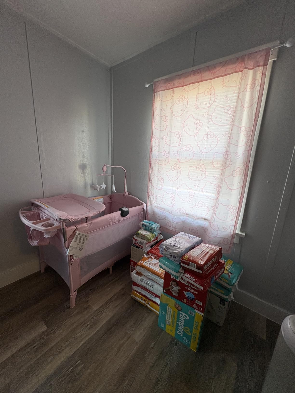 JOYMOR 9 in 1 Bedside Bassinet with Changing Table, Pack and Play with Bassinet, Convert to Rocking Baby Bed with Electric Music Center, Mosquito Net, Storage, Gray customer photo 2