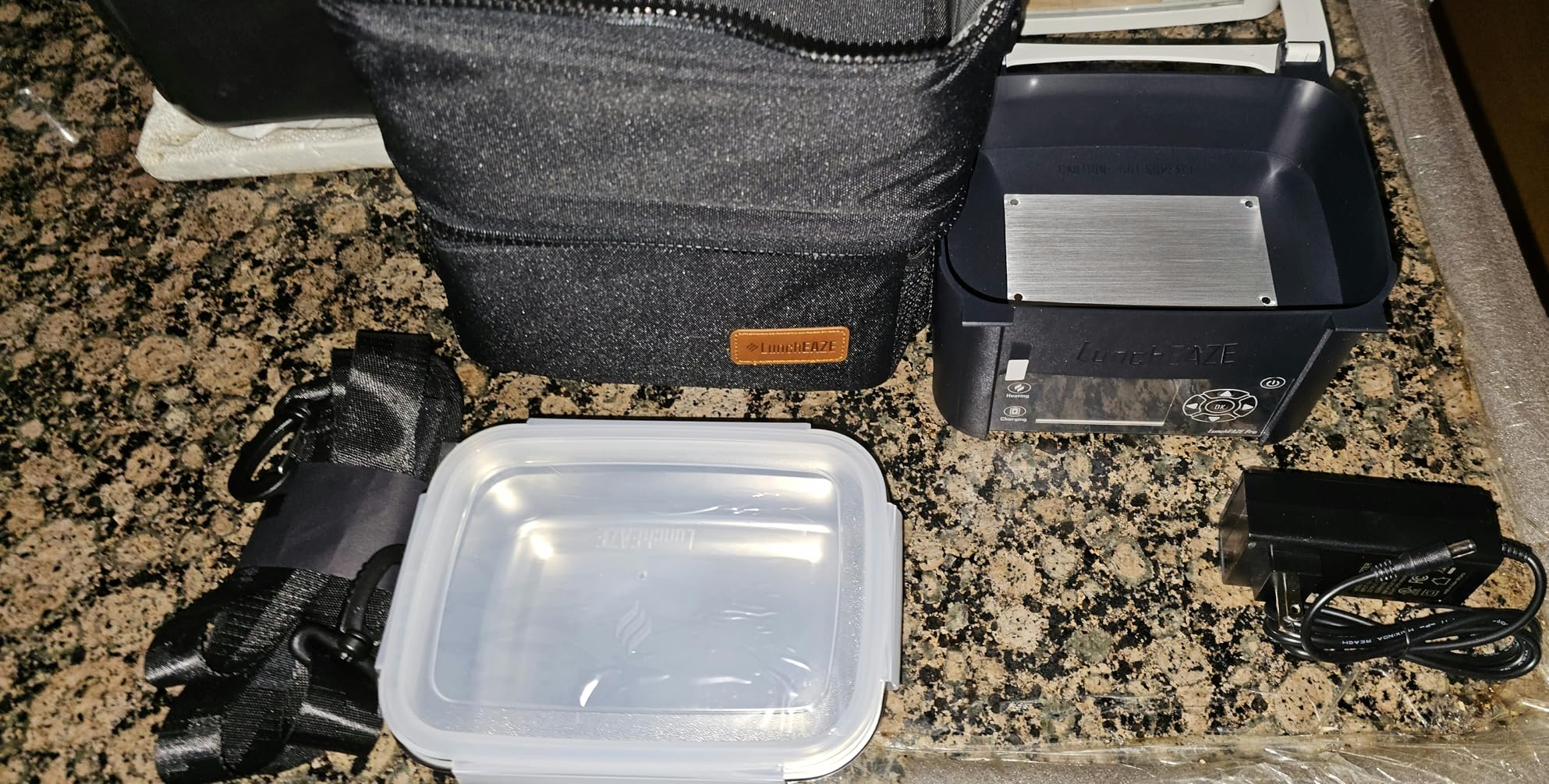 LunchEAZE Pro Cordless Heated Lunchbox - Battery-Powered, 4-Cup Capacity, 220F Max, Automatic Scheduled Heating, Insulated Bag Included for Hot Meals Anywhere customer photo 1